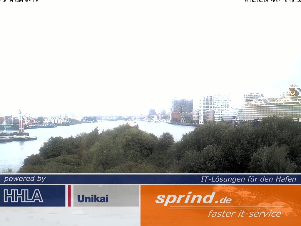 Archived image Webcam Hamburg Cruise Center