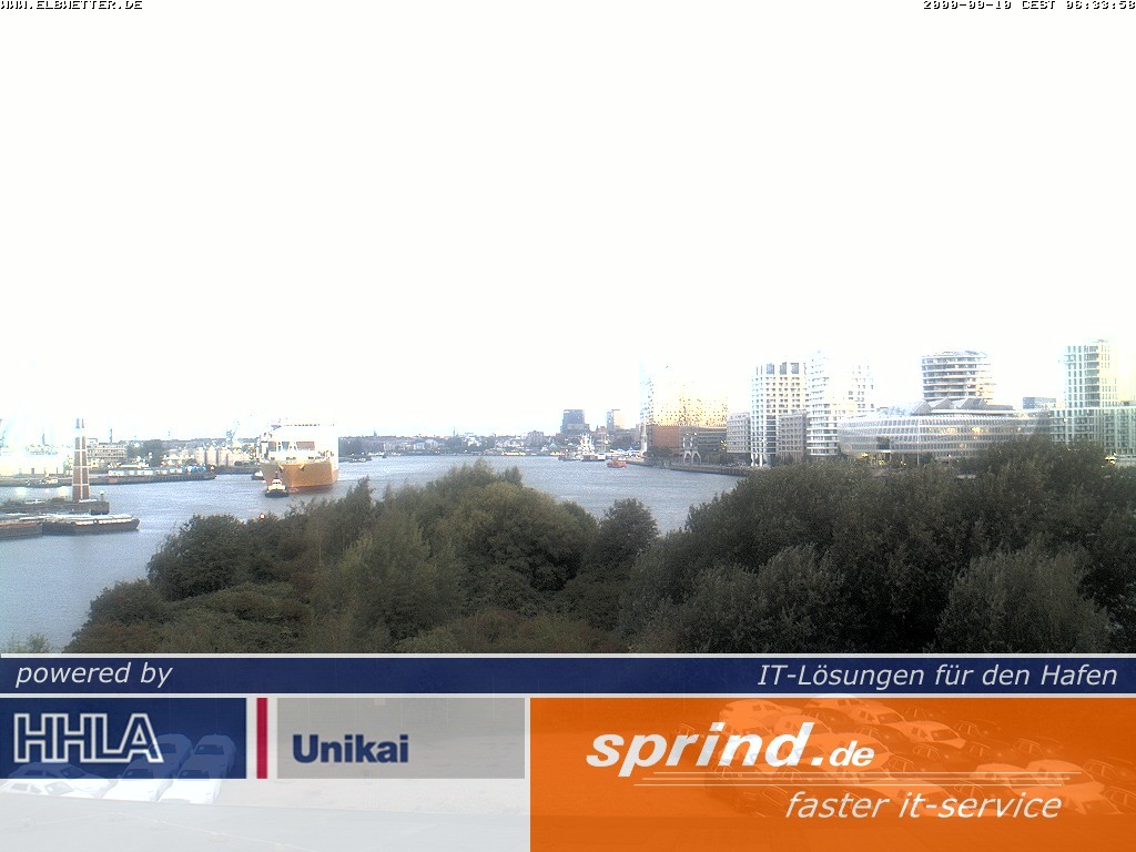 Archived image Webcam Hamburg Cruise Center