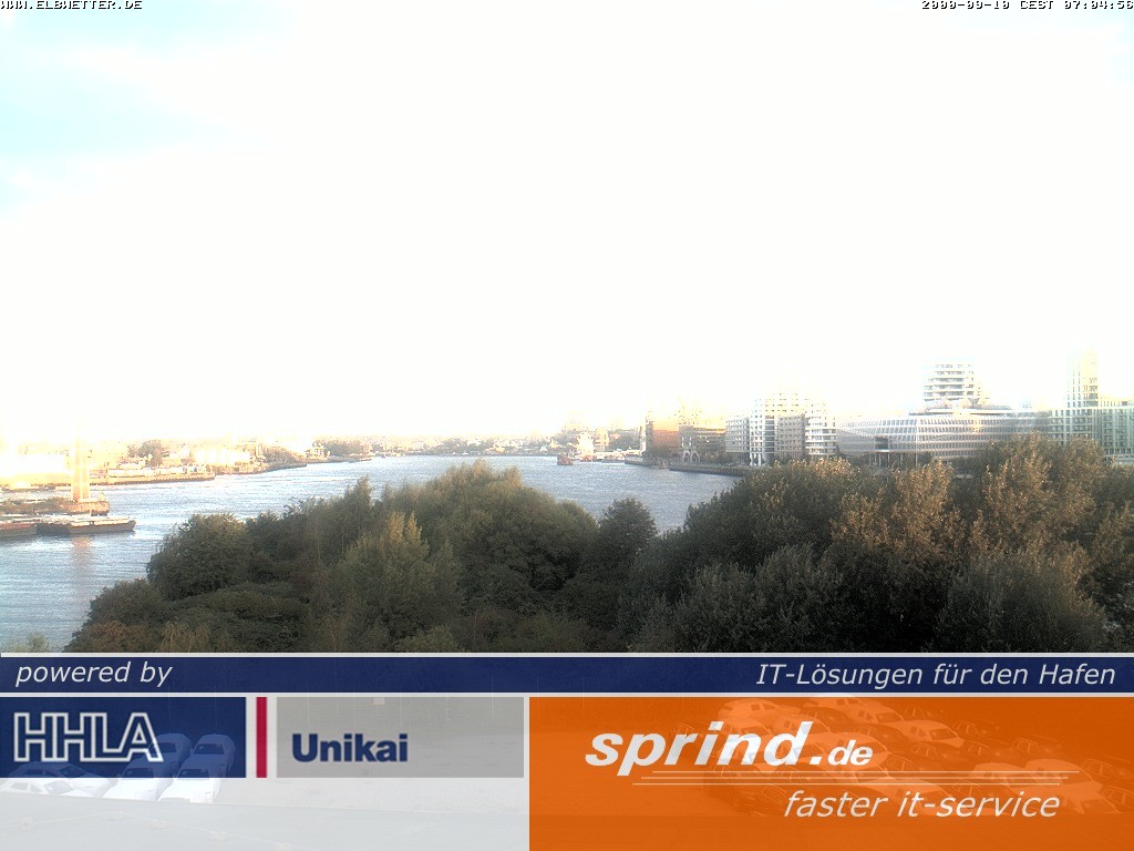 Archived image Webcam Hamburg Cruise Center