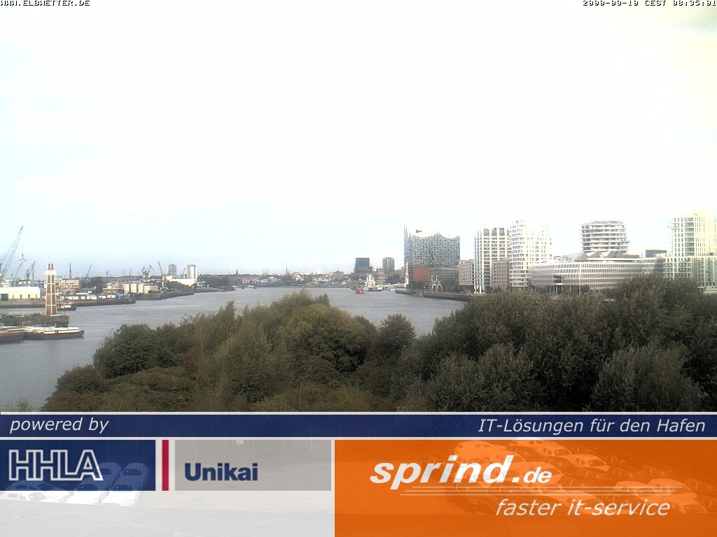Archived image Webcam Hamburg Cruise Center