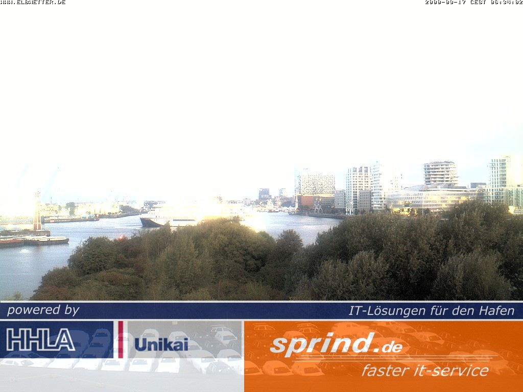 Archived image Webcam Hamburg Cruise Center