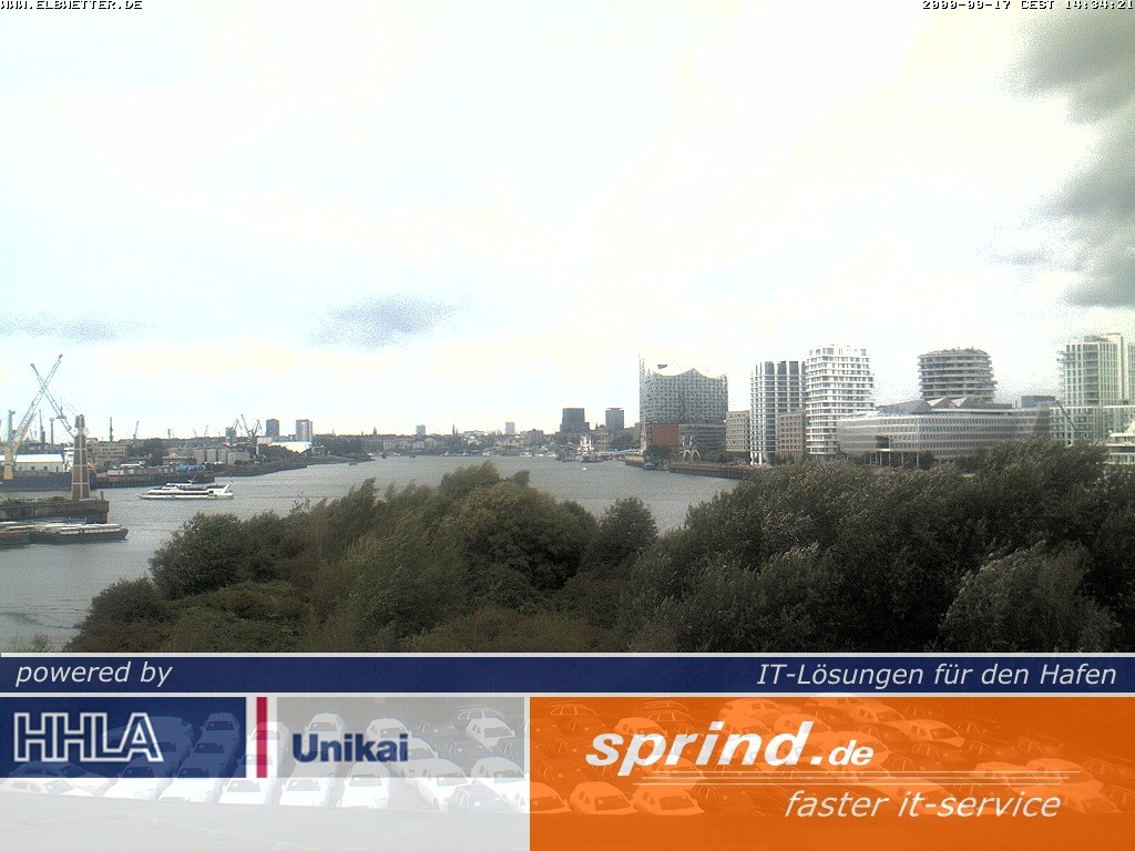 Archived image Webcam Hamburg Cruise Center