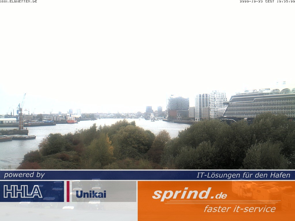 Archived image Webcam Hamburg Cruise Center