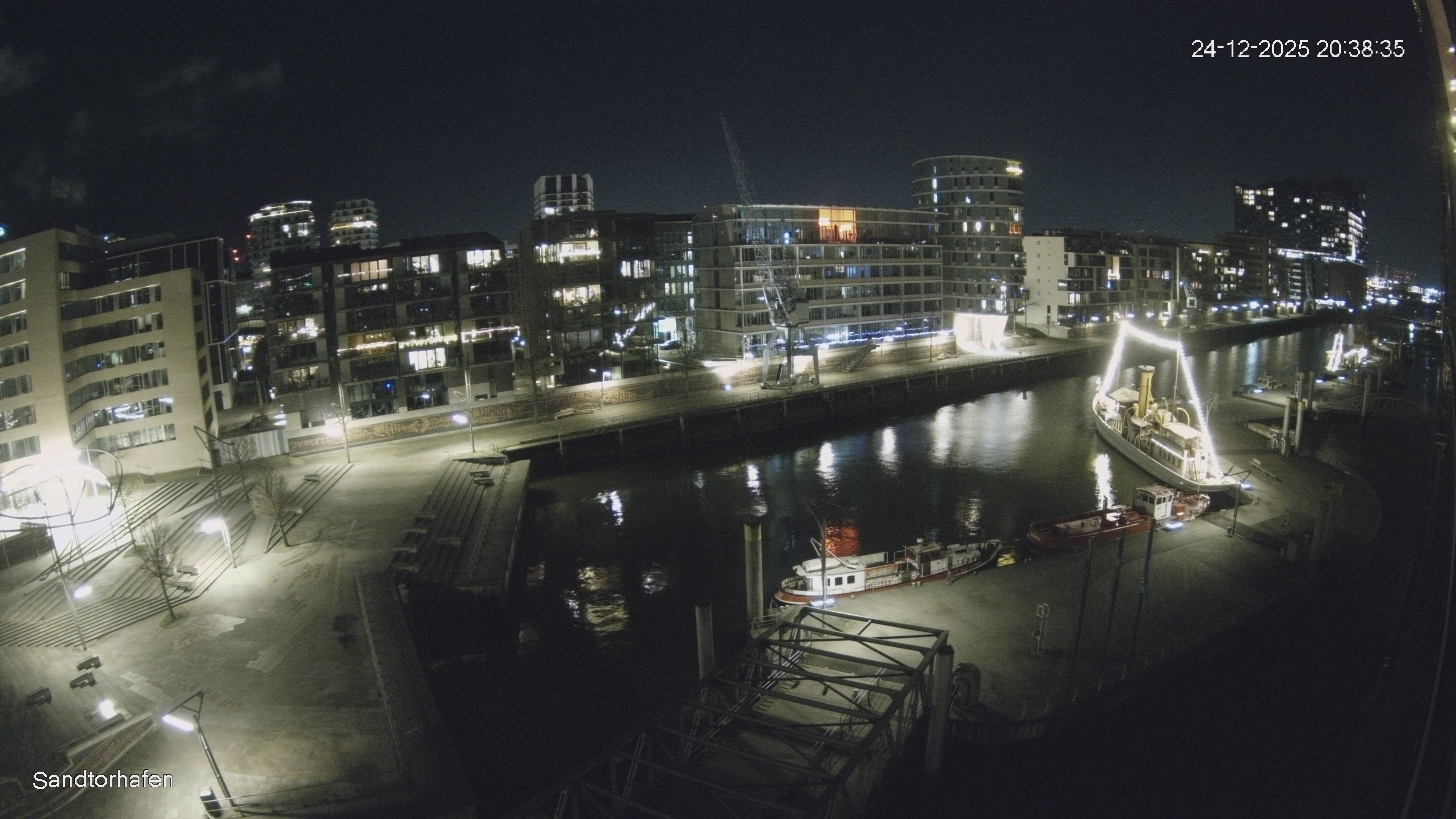 Archiv Foto Webcam Hamburg: HafenCity und Elbphilharmonie