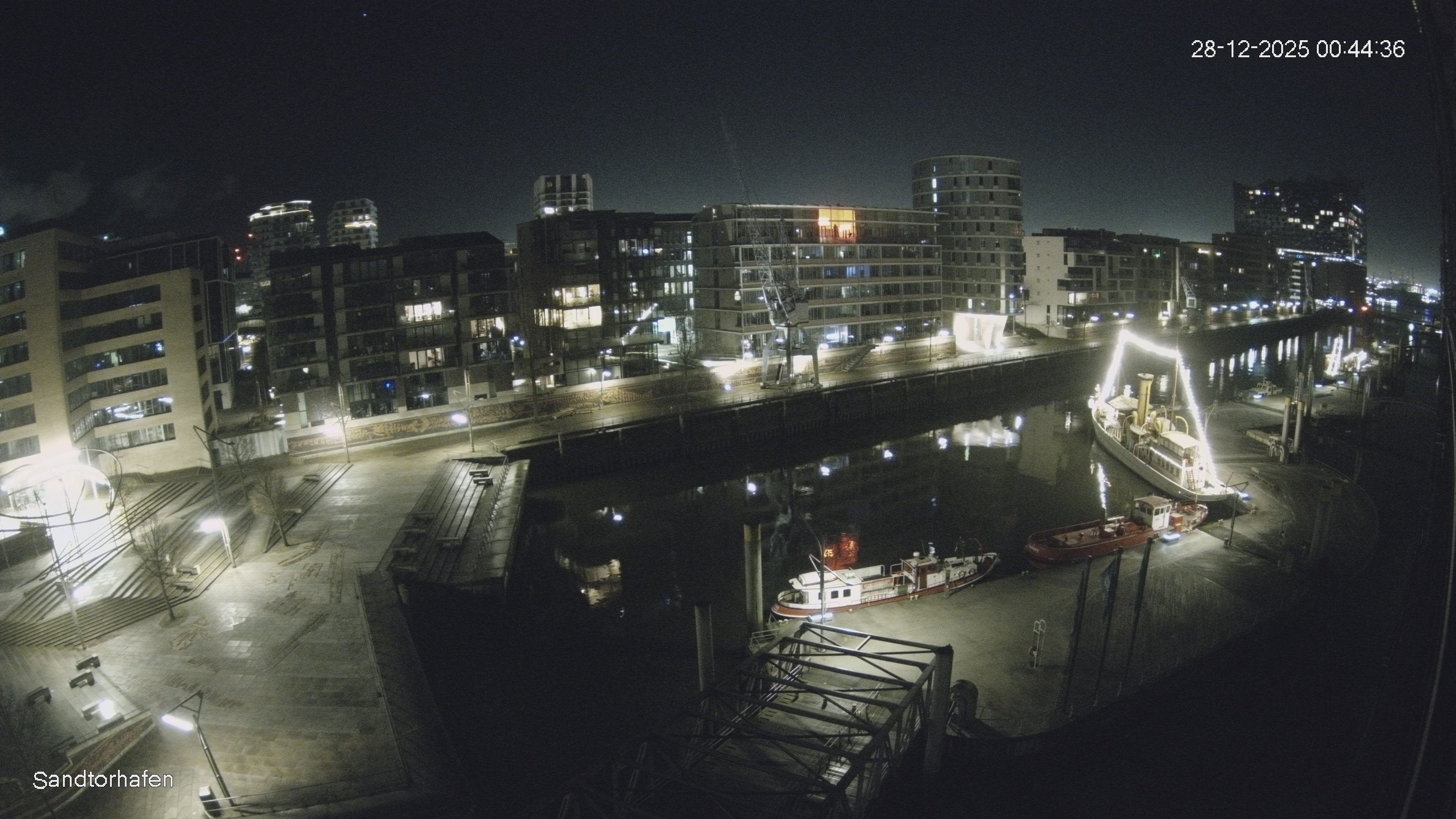 Archiv Foto Webcam Hamburg: HafenCity und Elbphilharmonie