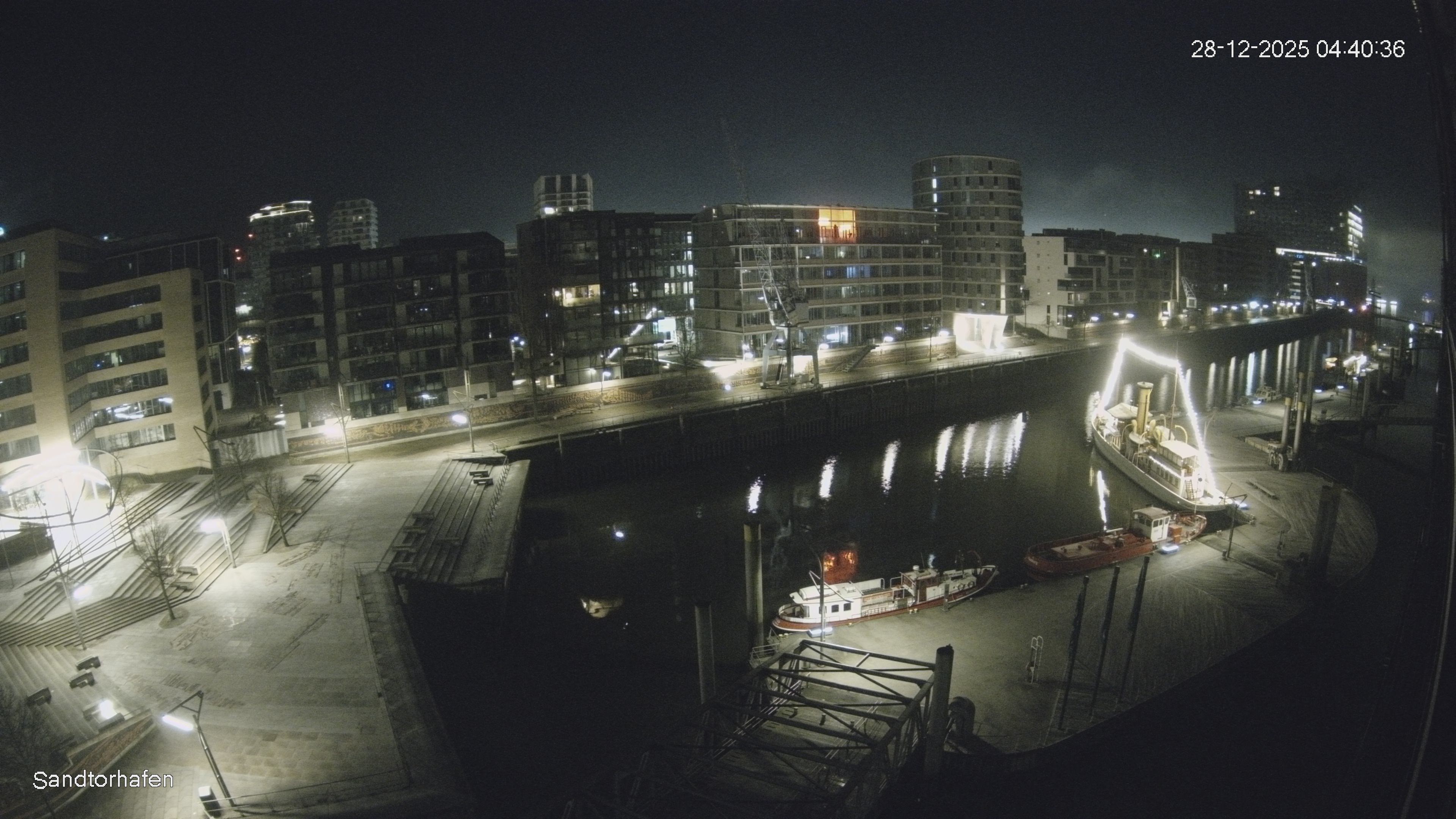 Archiv Foto Webcam Hamburg: HafenCity und Elbphilharmonie