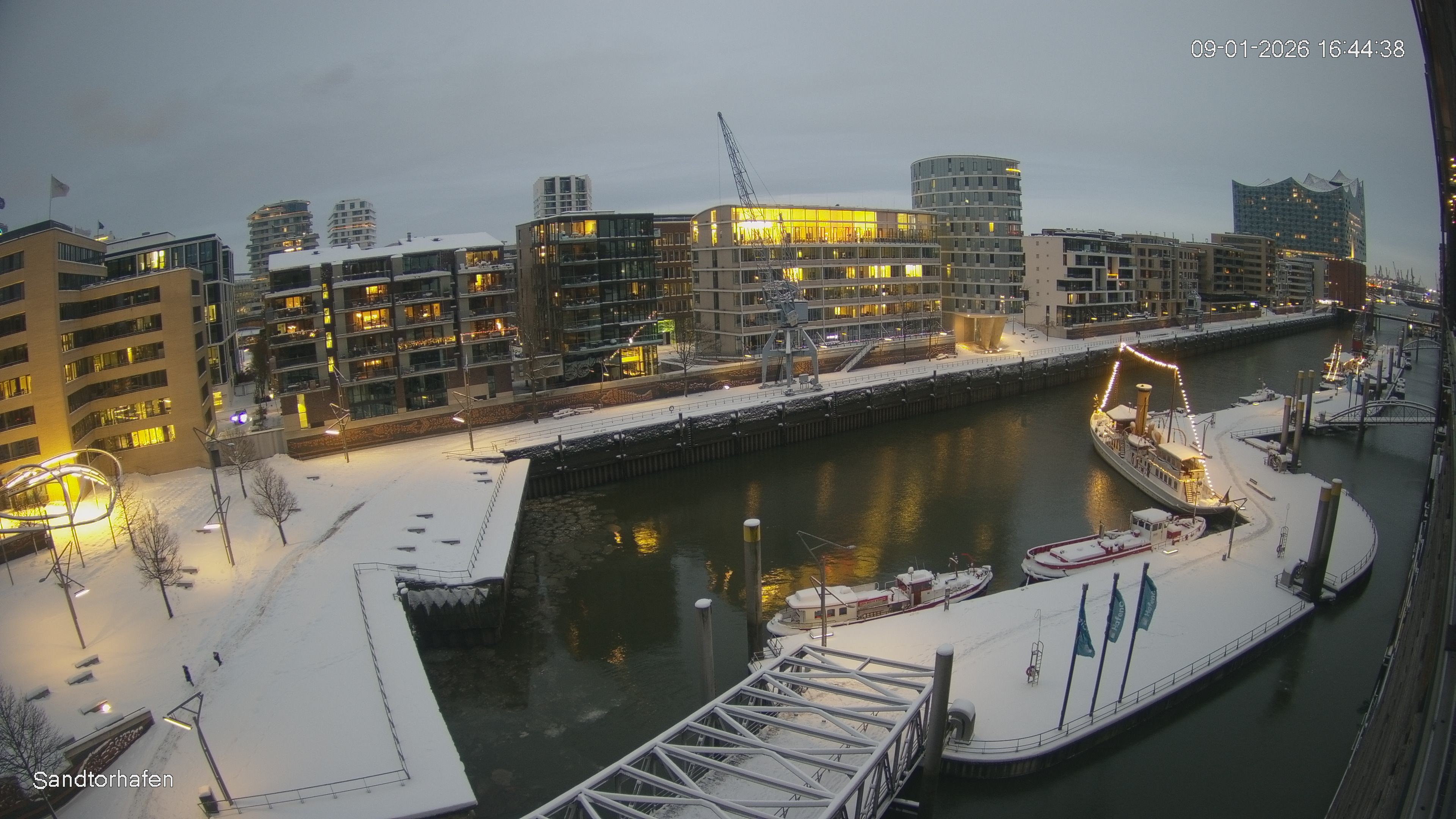 Archiv Foto Webcam Hamburg: HafenCity und Elbphilharmonie