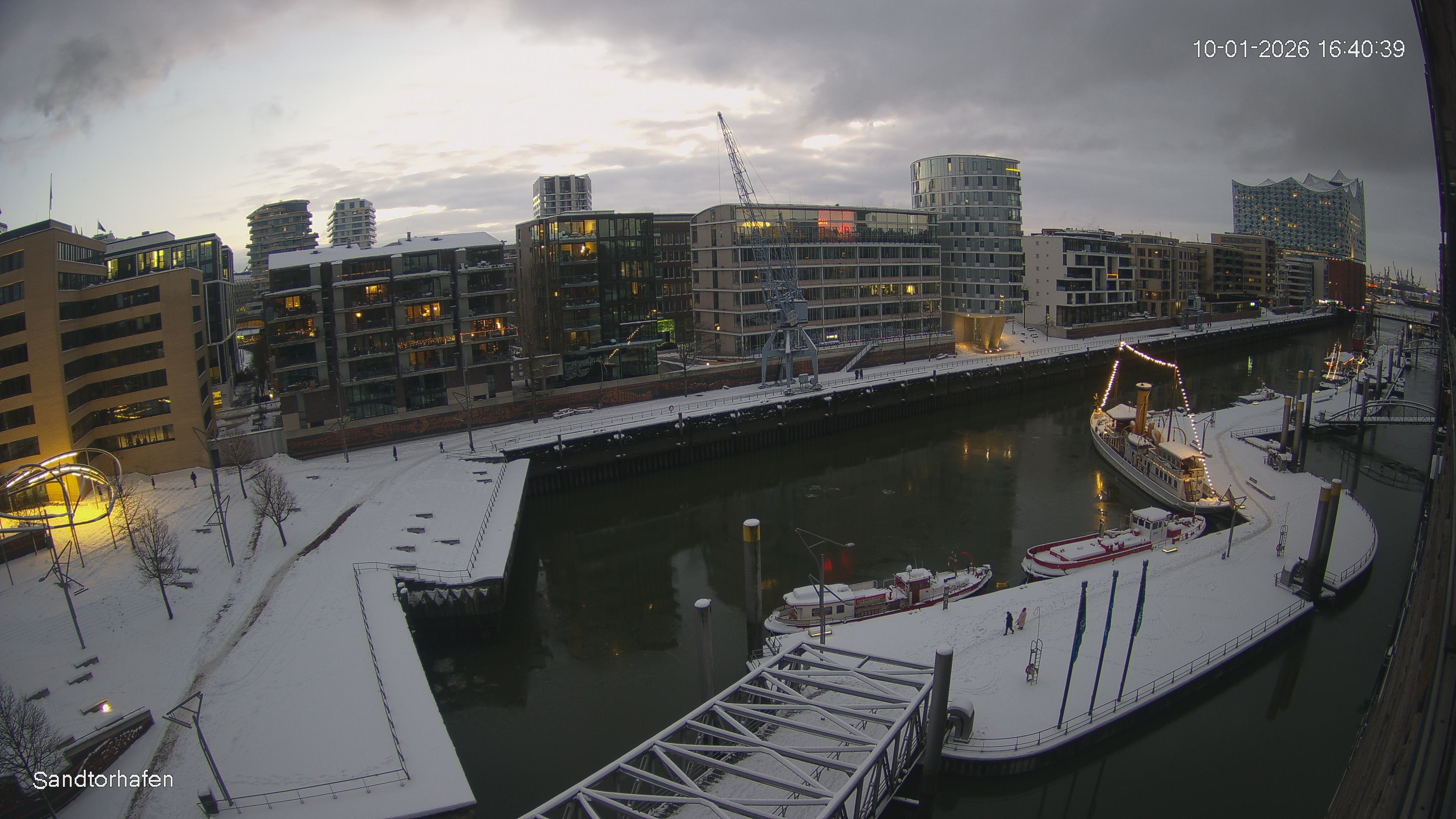 Archiv Foto Webcam Hamburg: HafenCity und Elbphilharmonie