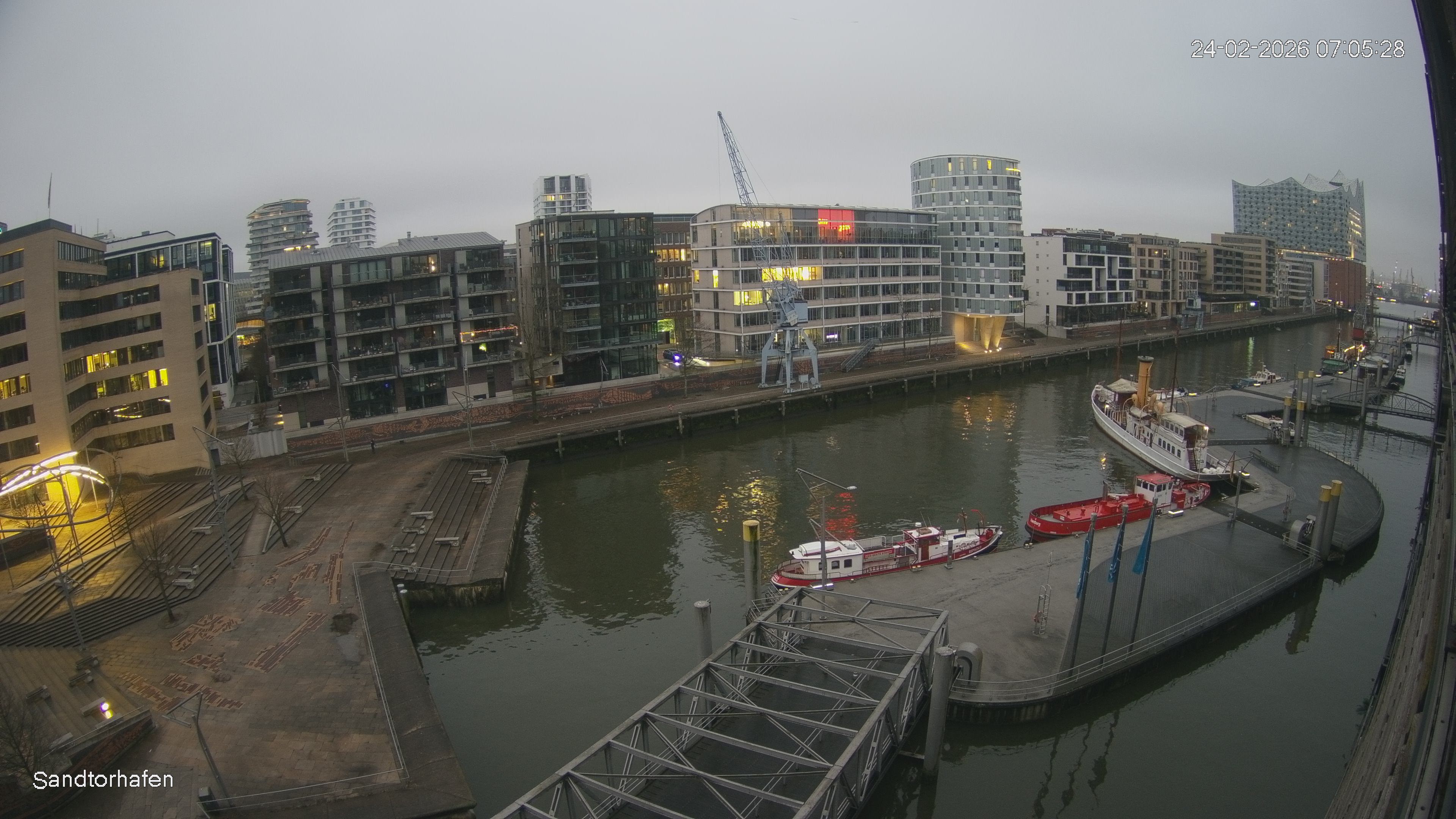Archived image Webcam Harbour Hall Hamburg