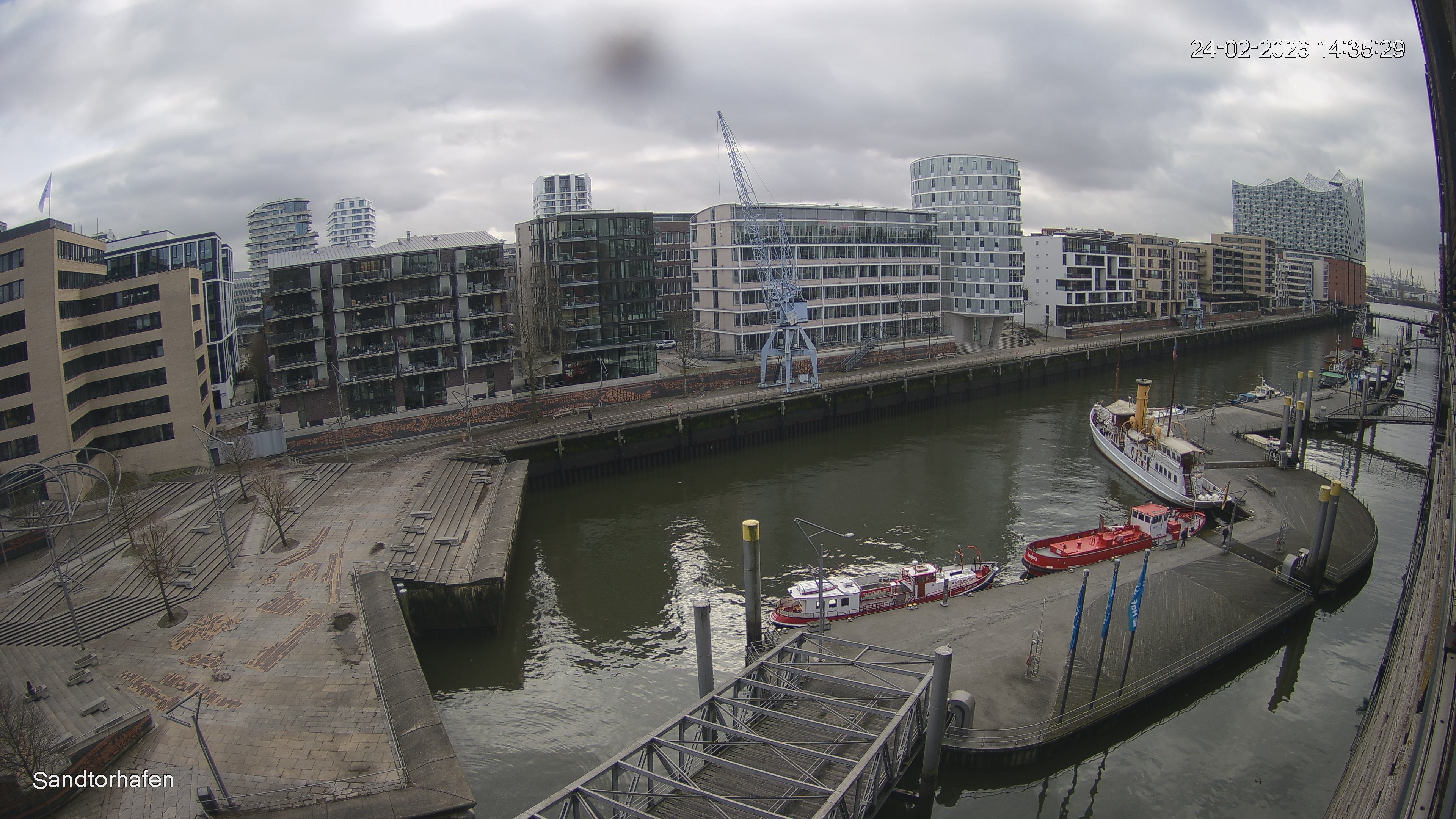 Archiv Foto Webcam Hamburg: HafenCity und Elbphilharmonie