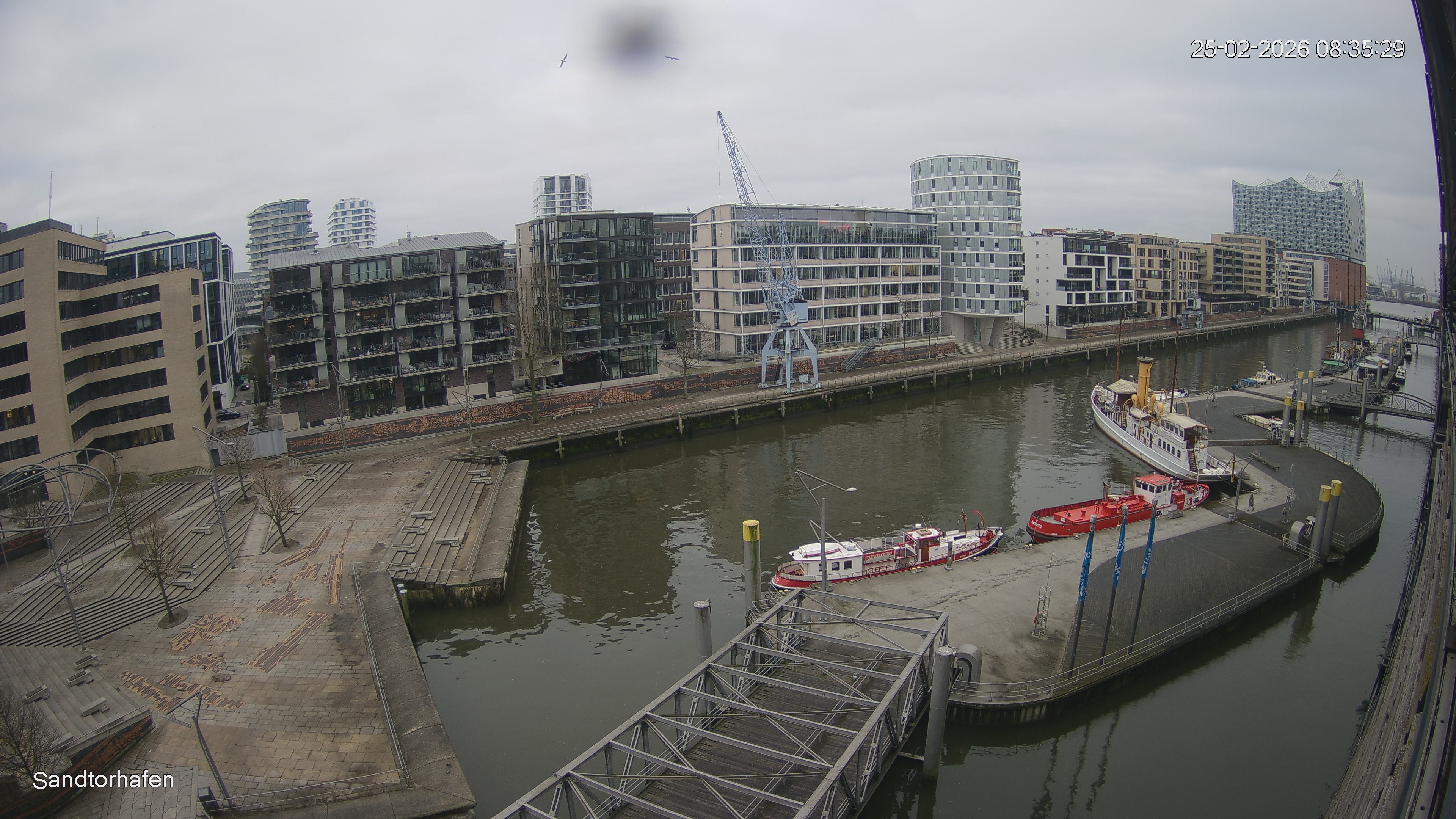 Archiv Foto Webcam Hamburg: HafenCity und Elbphilharmonie