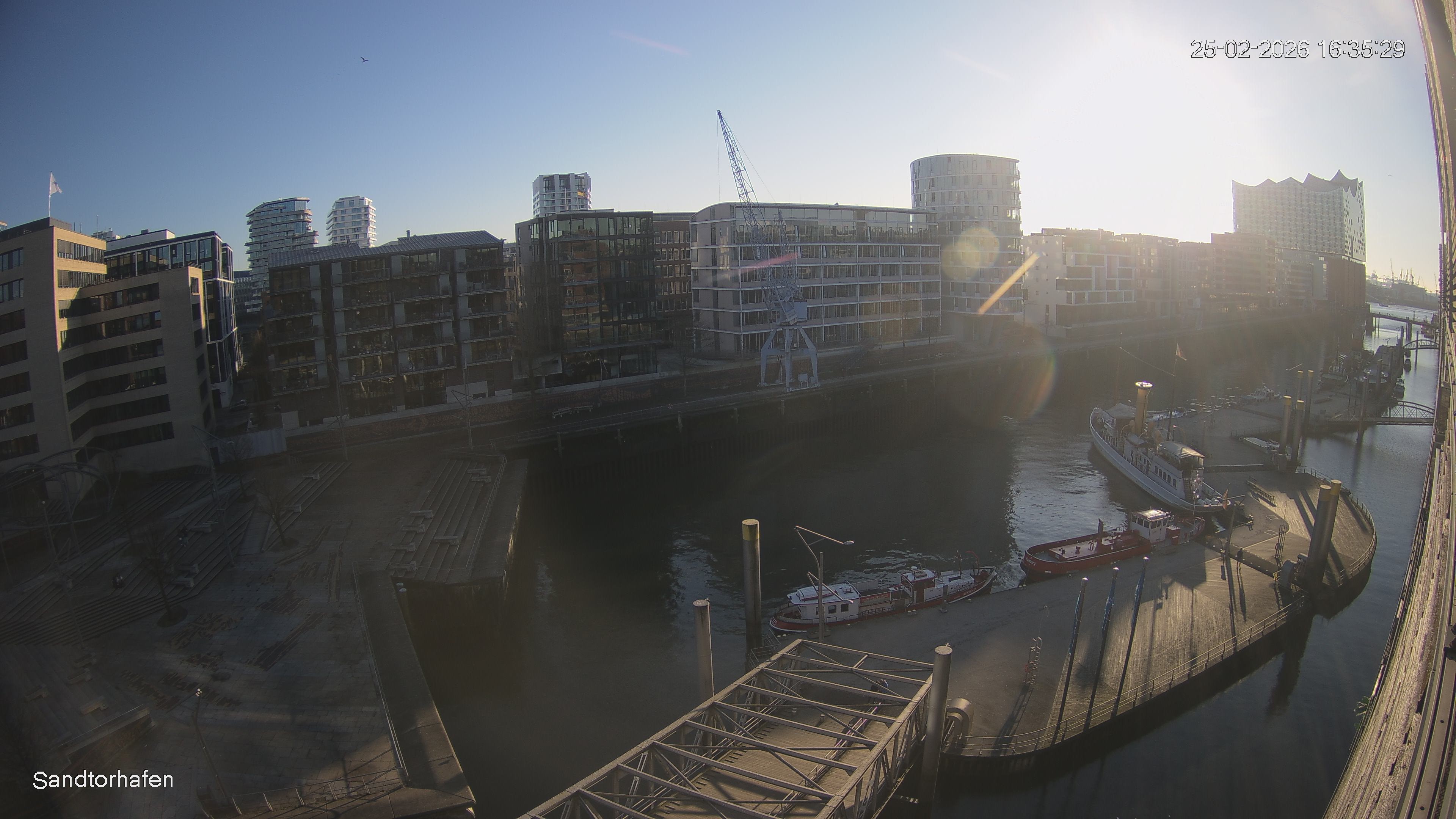 Archiv Foto Webcam Hamburg: HafenCity und Elbphilharmonie