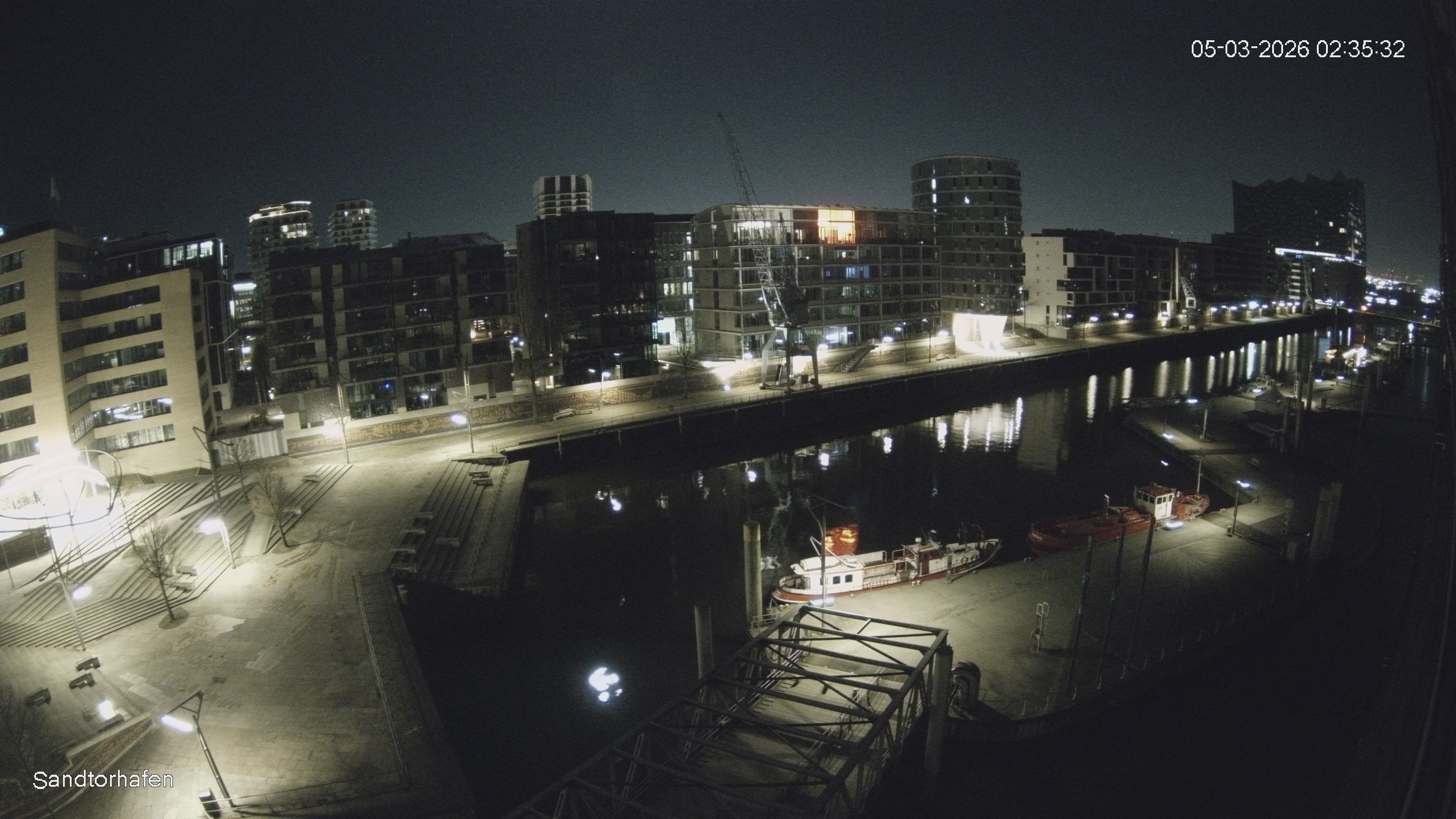 Archiv Foto Webcam Hamburg: HafenCity und Elbphilharmonie