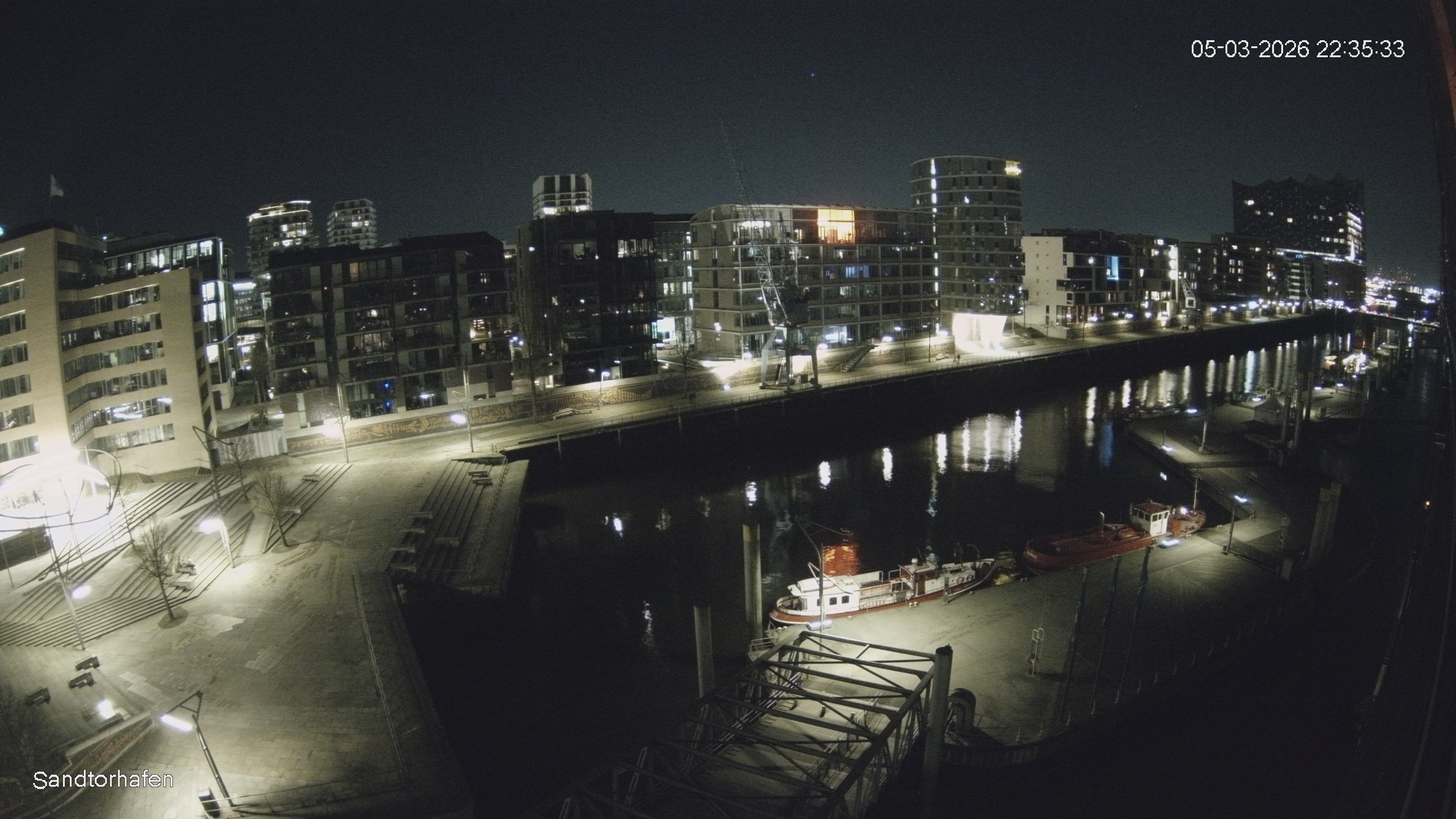 Archiv Foto Webcam Hamburg: HafenCity und Elbphilharmonie