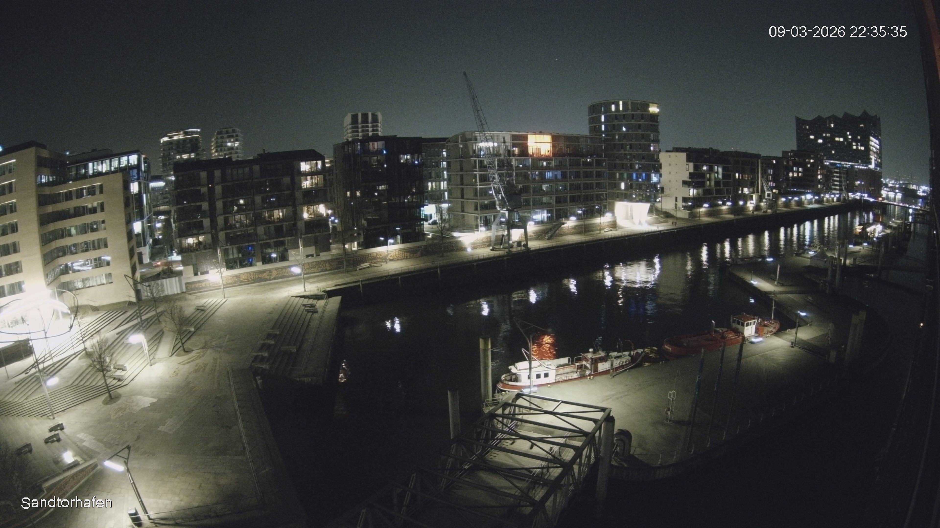 Archived image Webcam Harbour Hall Hamburg