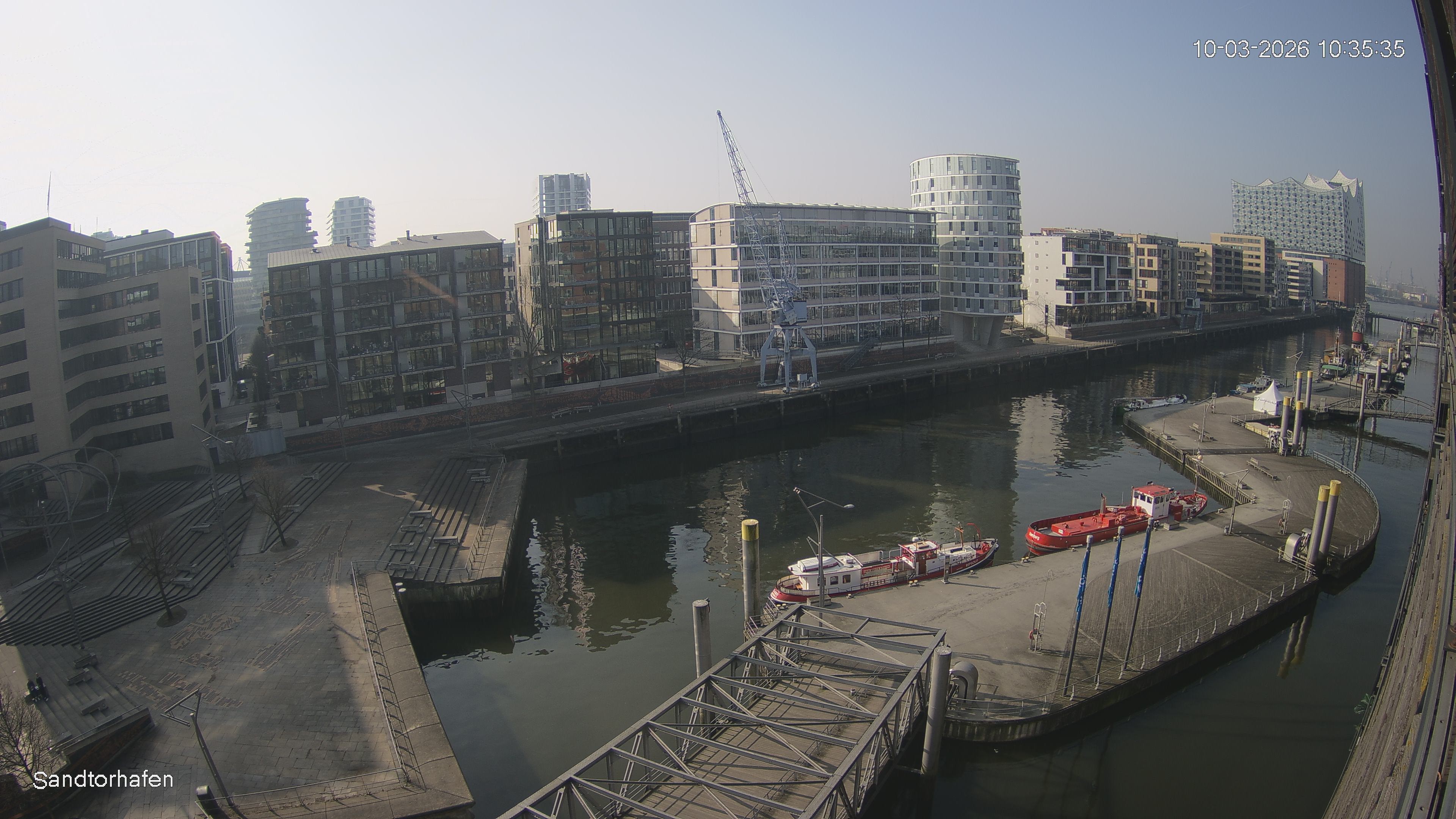 Archived image Webcam Harbour Hall Hamburg