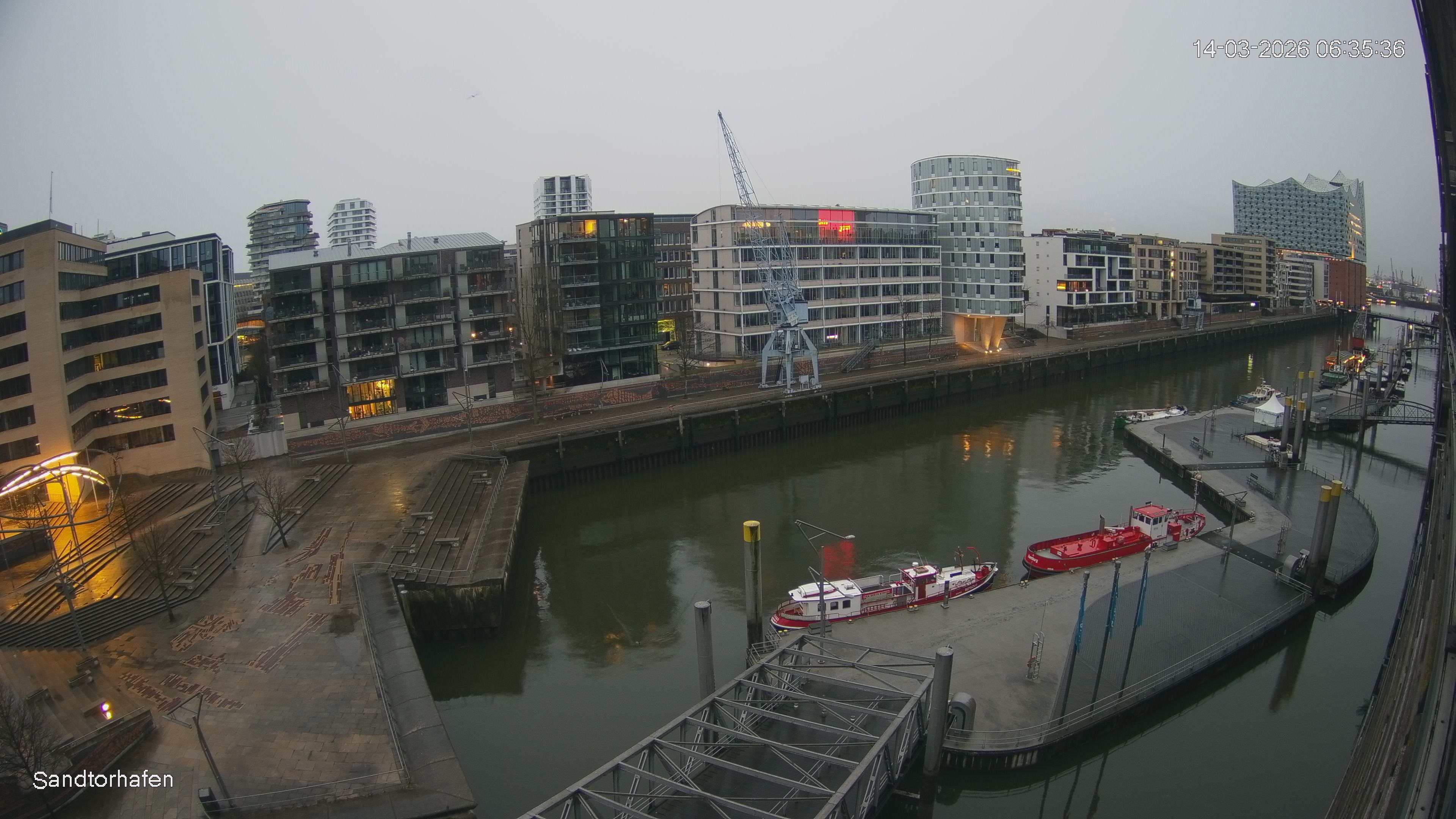 Archiv Foto Webcam Hamburg: HafenCity und Elbphilharmonie
