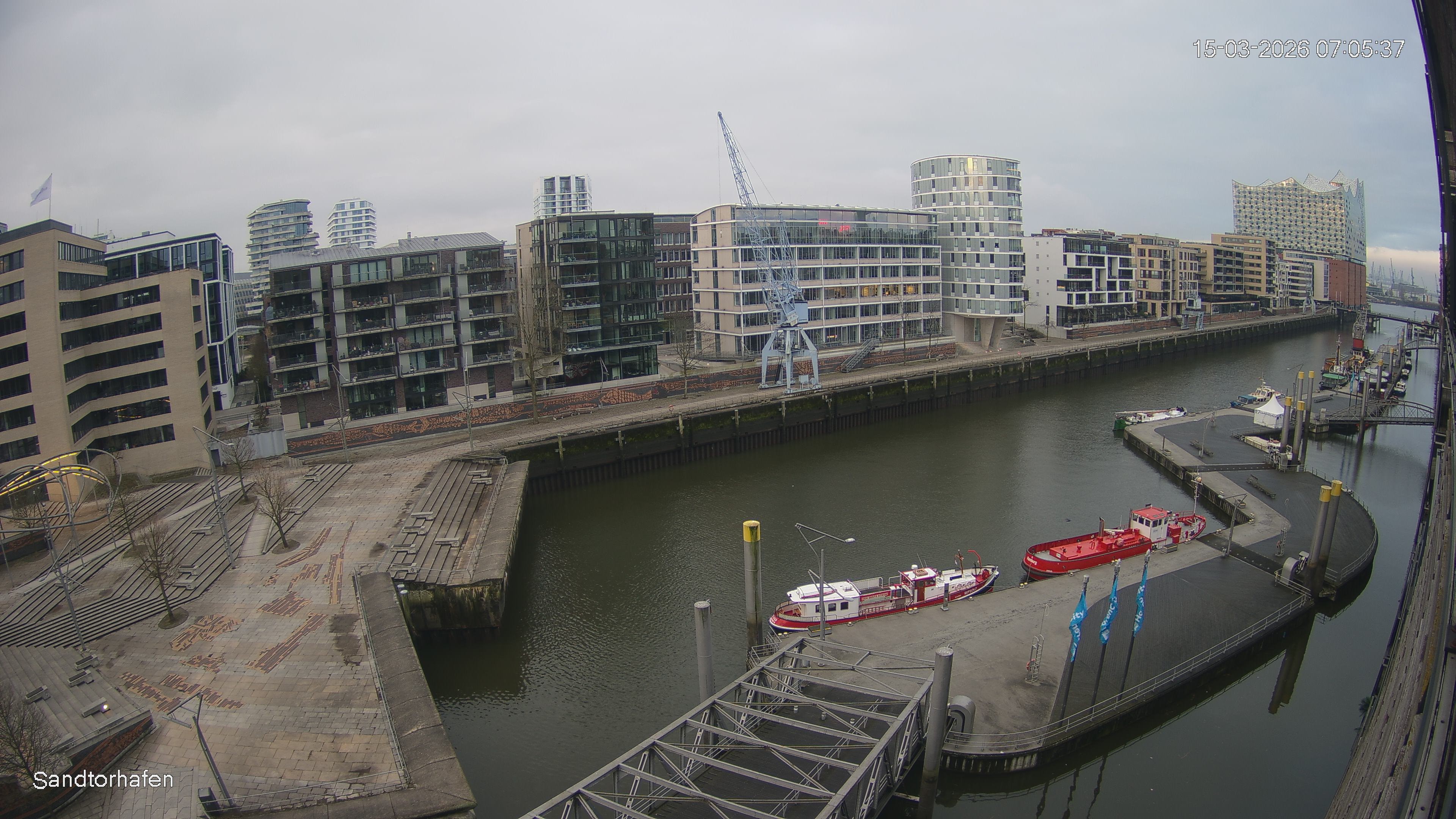 Archiv Foto Webcam Hamburg: HafenCity und Elbphilharmonie