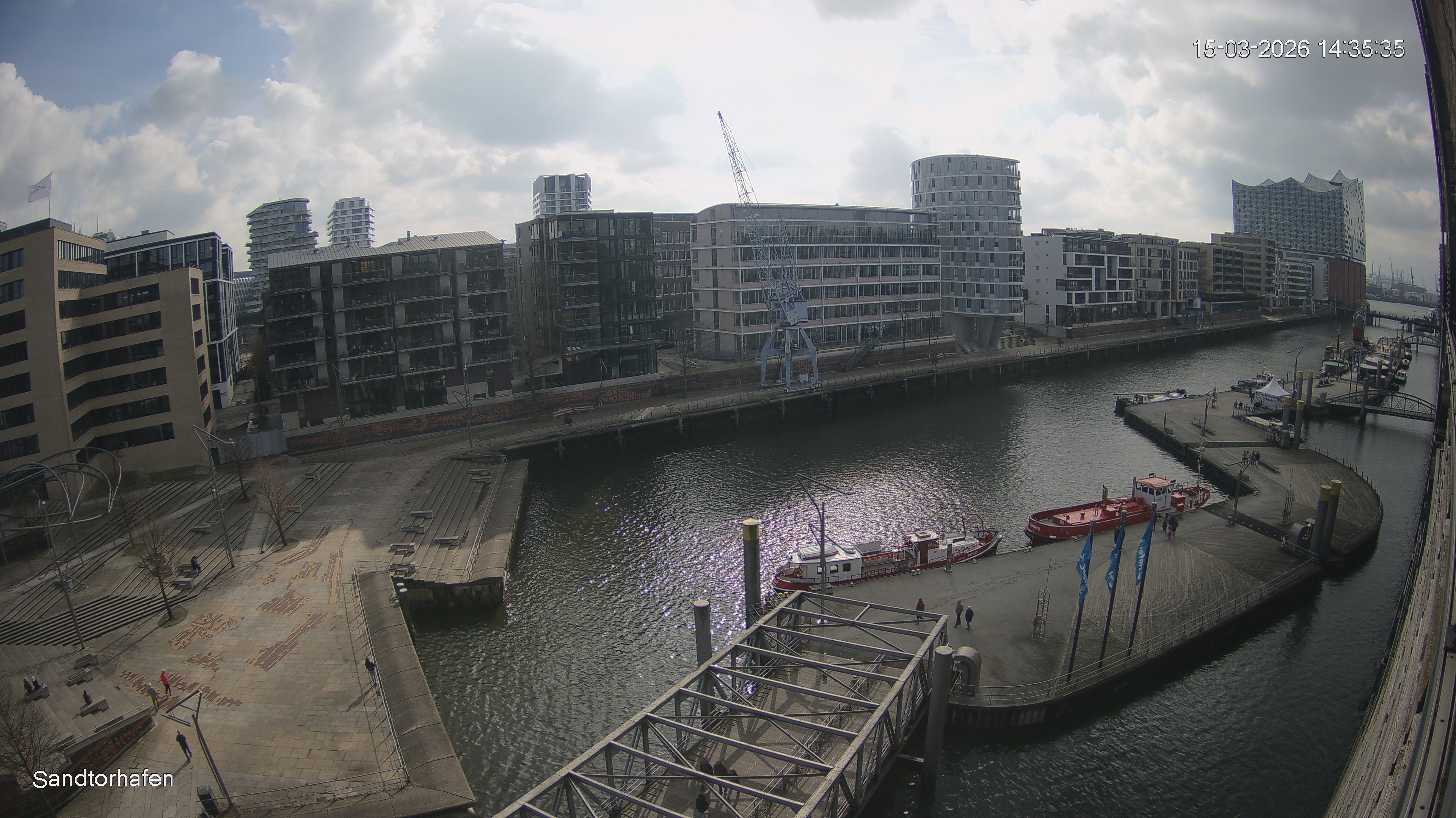 Archiv Foto Webcam Hamburg: HafenCity und Elbphilharmonie