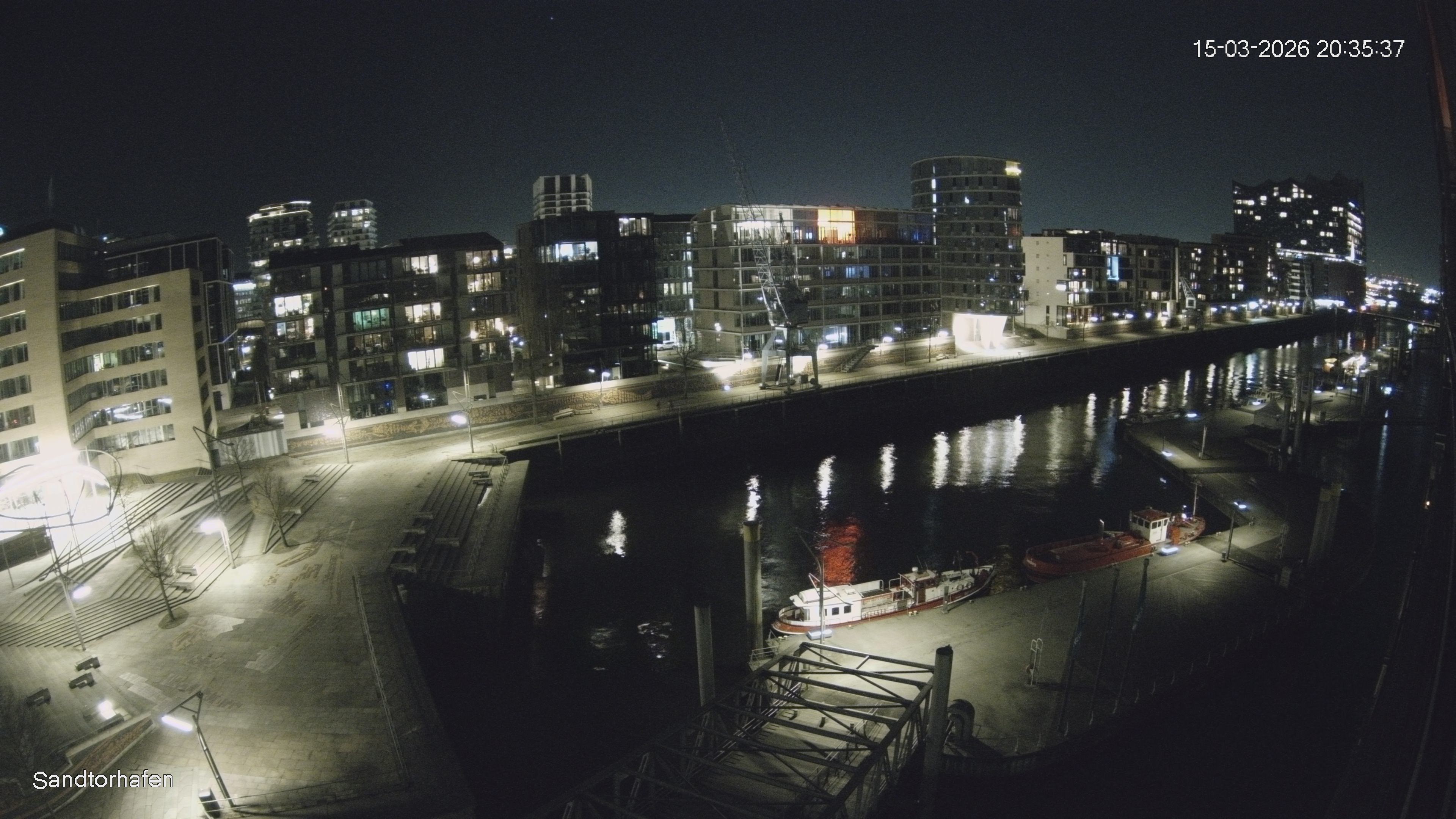 Archiv Foto Webcam Hamburg: HafenCity und Elbphilharmonie