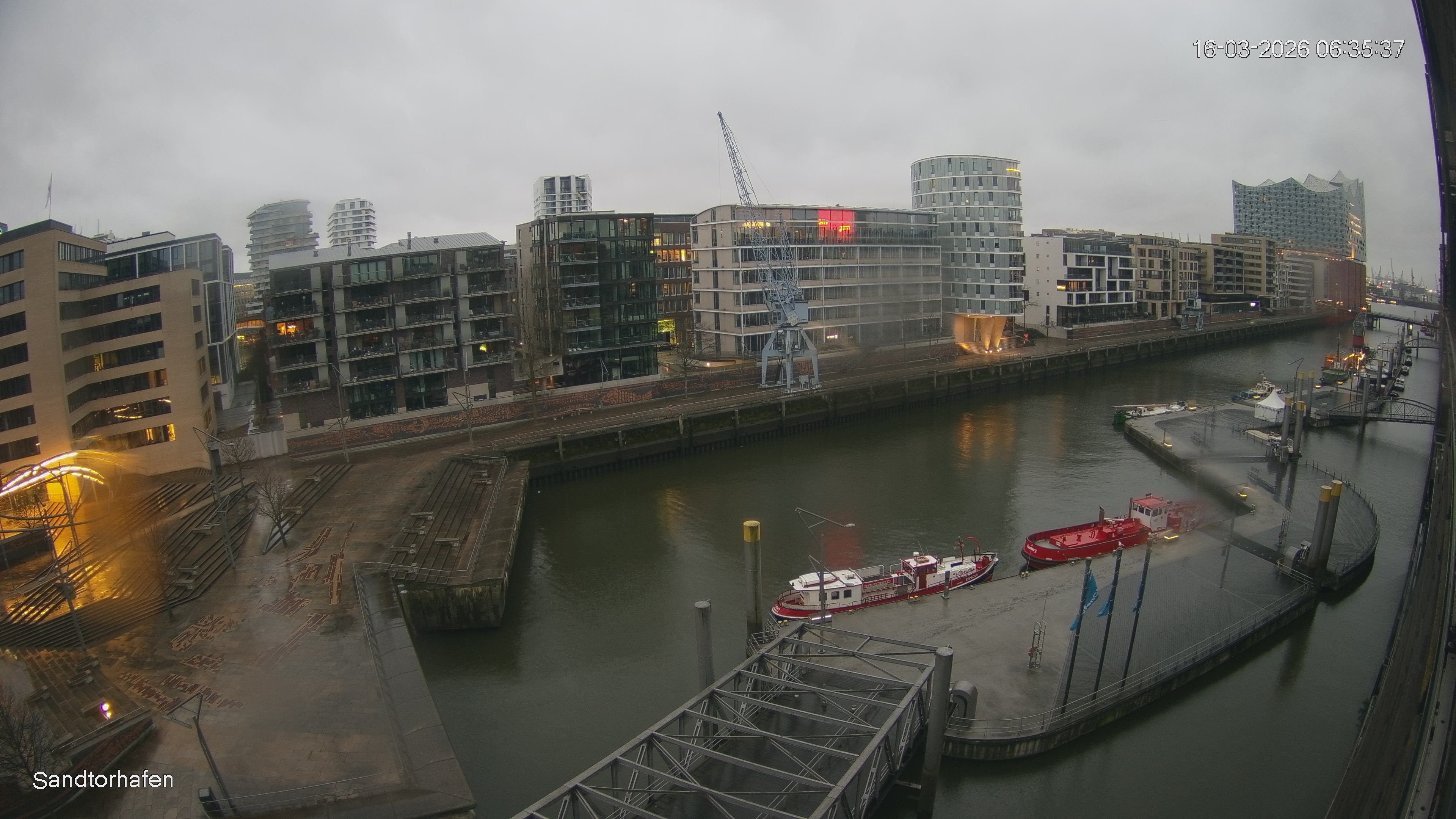Archived image Webcam Harbour Hall Hamburg