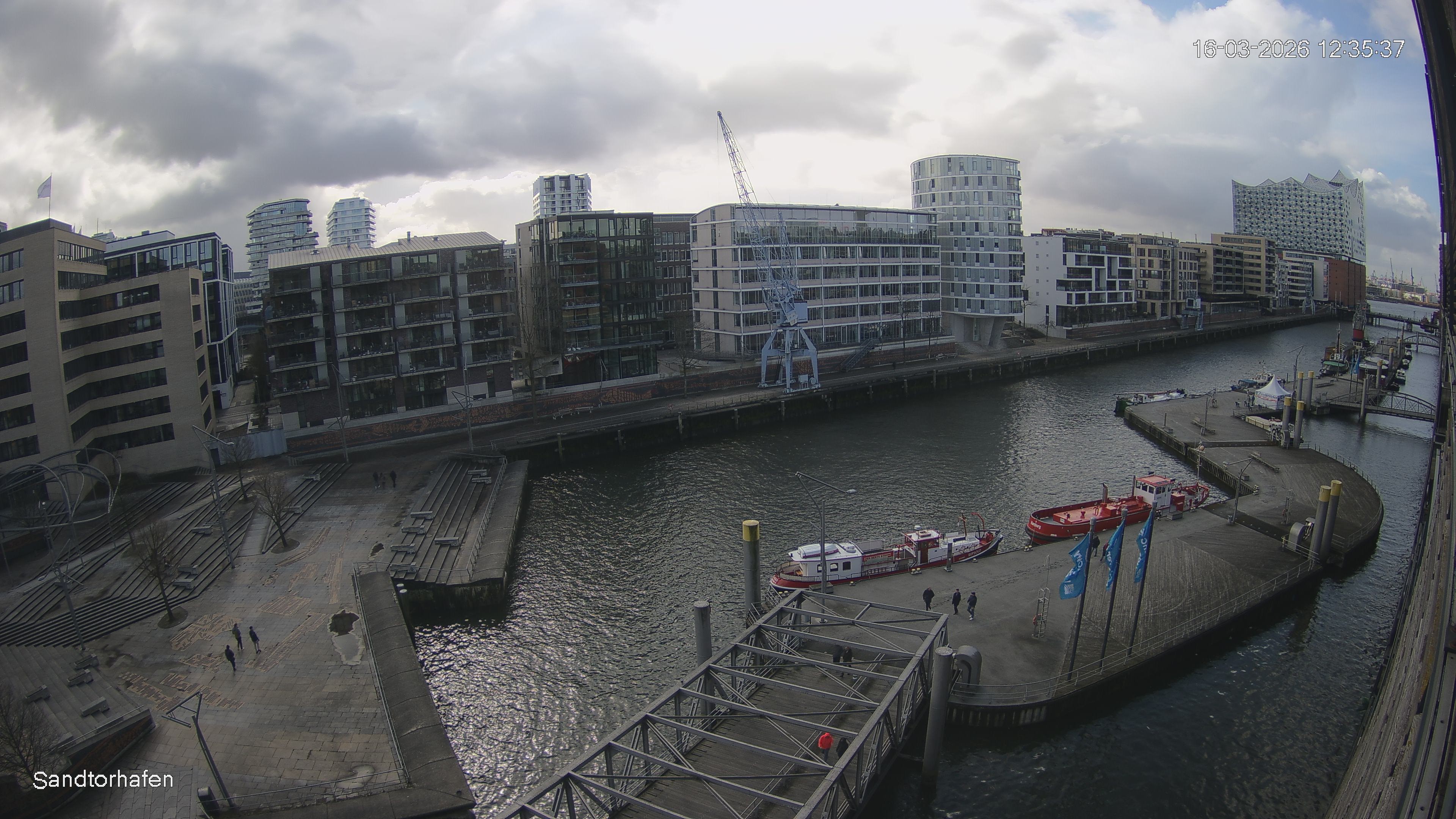Archiv Foto Webcam Hamburg: HafenCity und Elbphilharmonie
