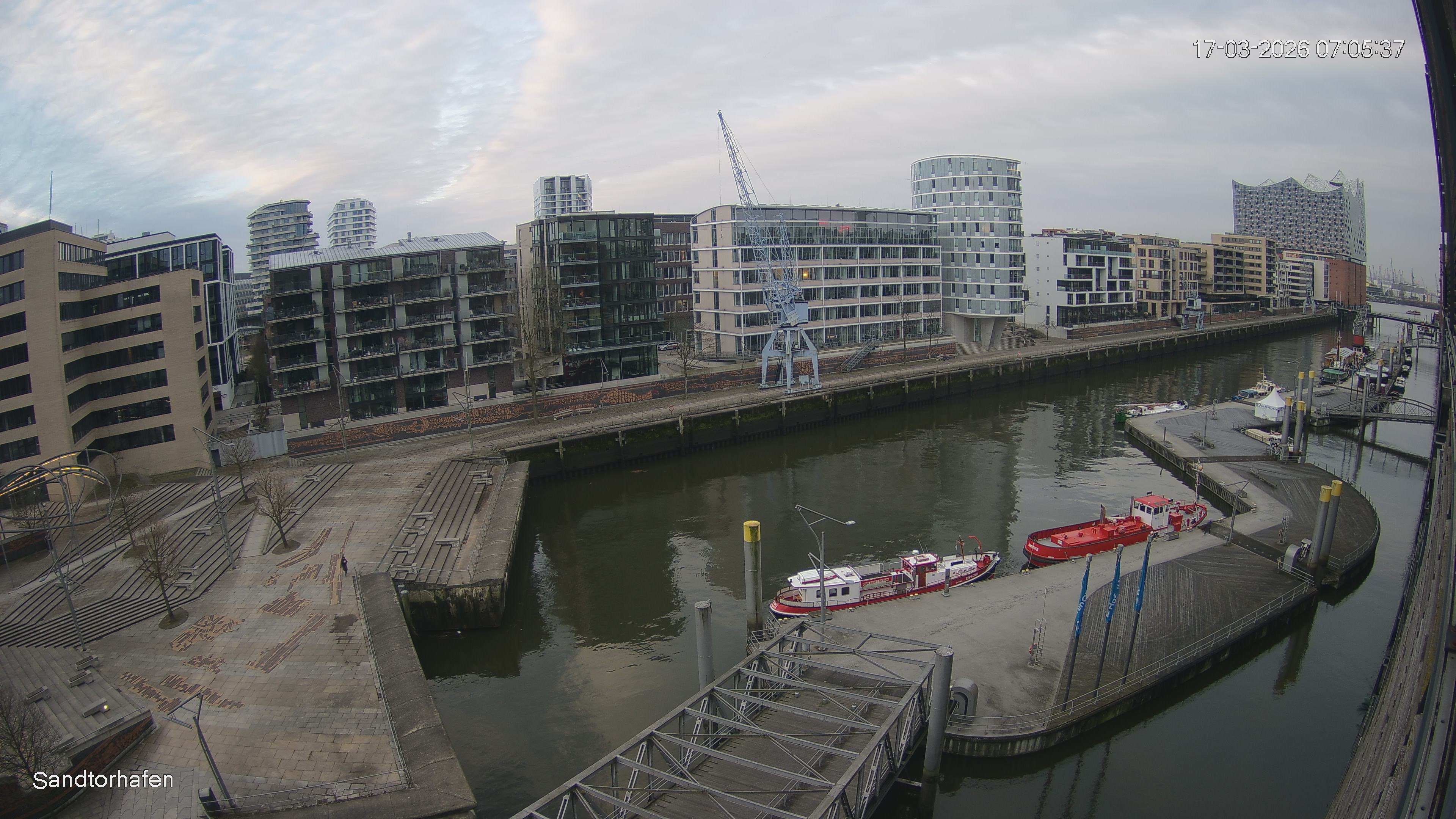 Archiv Foto Webcam Hamburg: HafenCity und Elbphilharmonie
