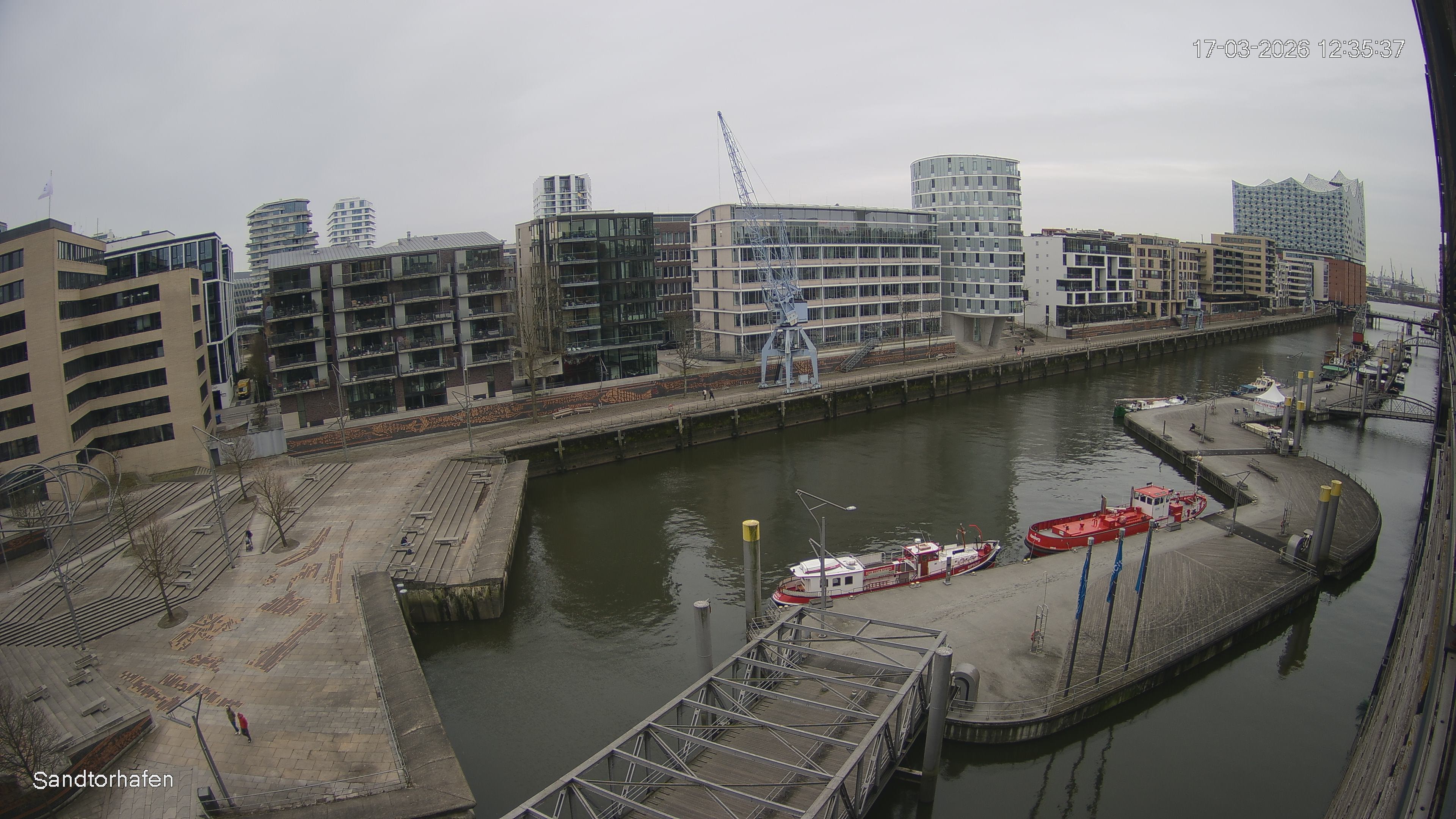 Archiv Foto Webcam Hamburg: HafenCity und Elbphilharmonie