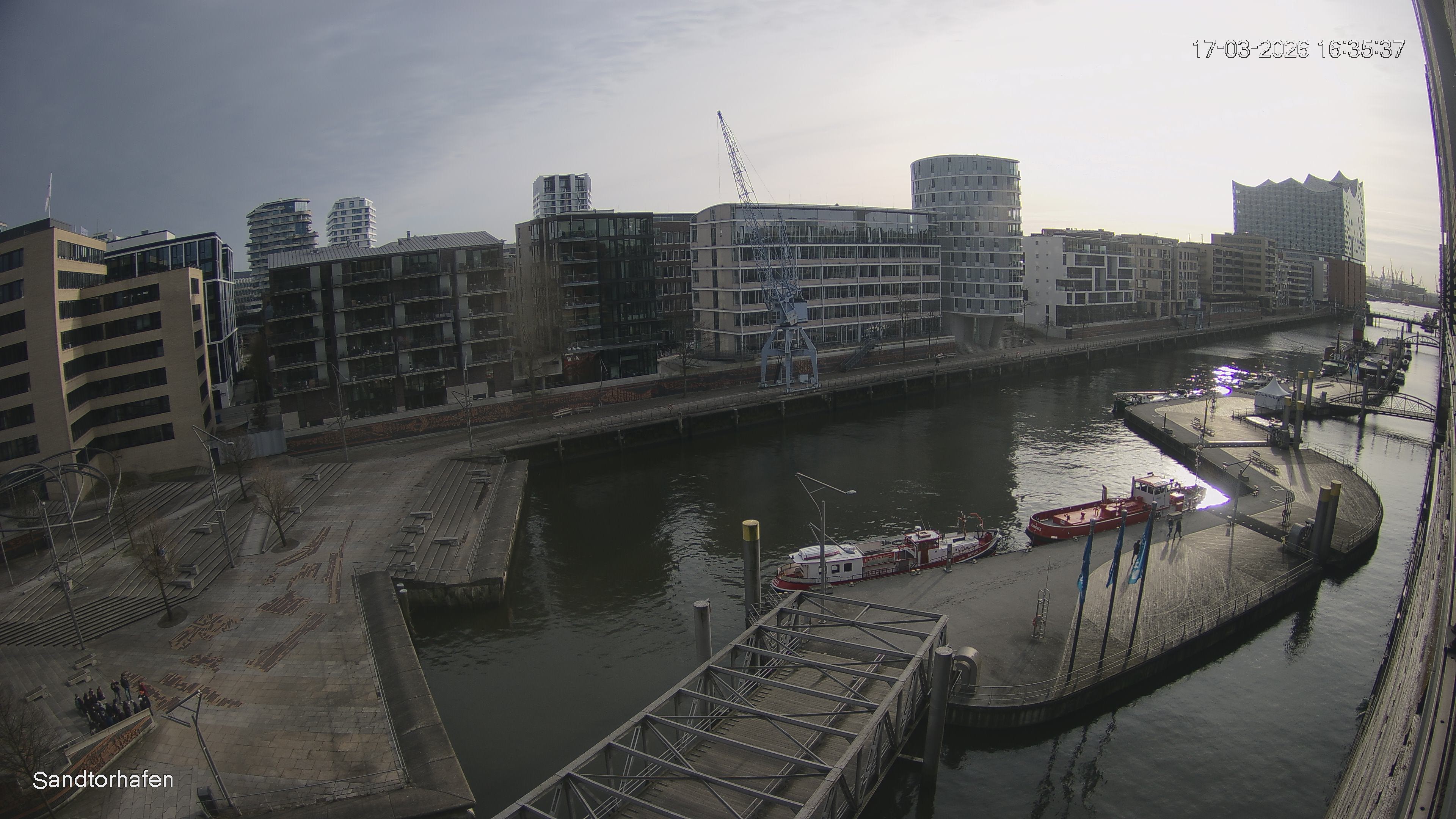 Archiv Foto Webcam Hamburg: HafenCity und Elbphilharmonie