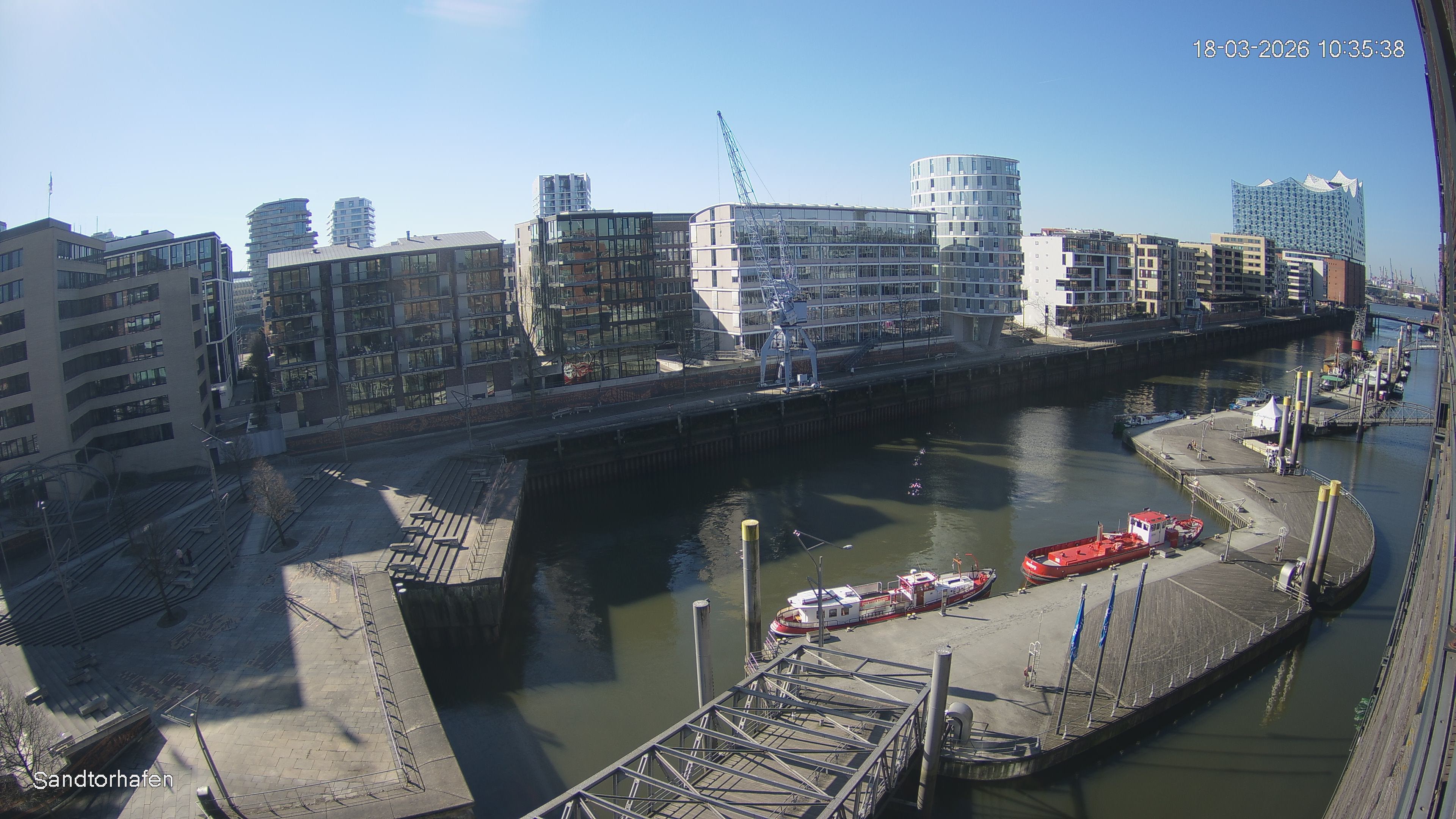 Archiv Foto Webcam Hamburg: HafenCity und Elbphilharmonie
