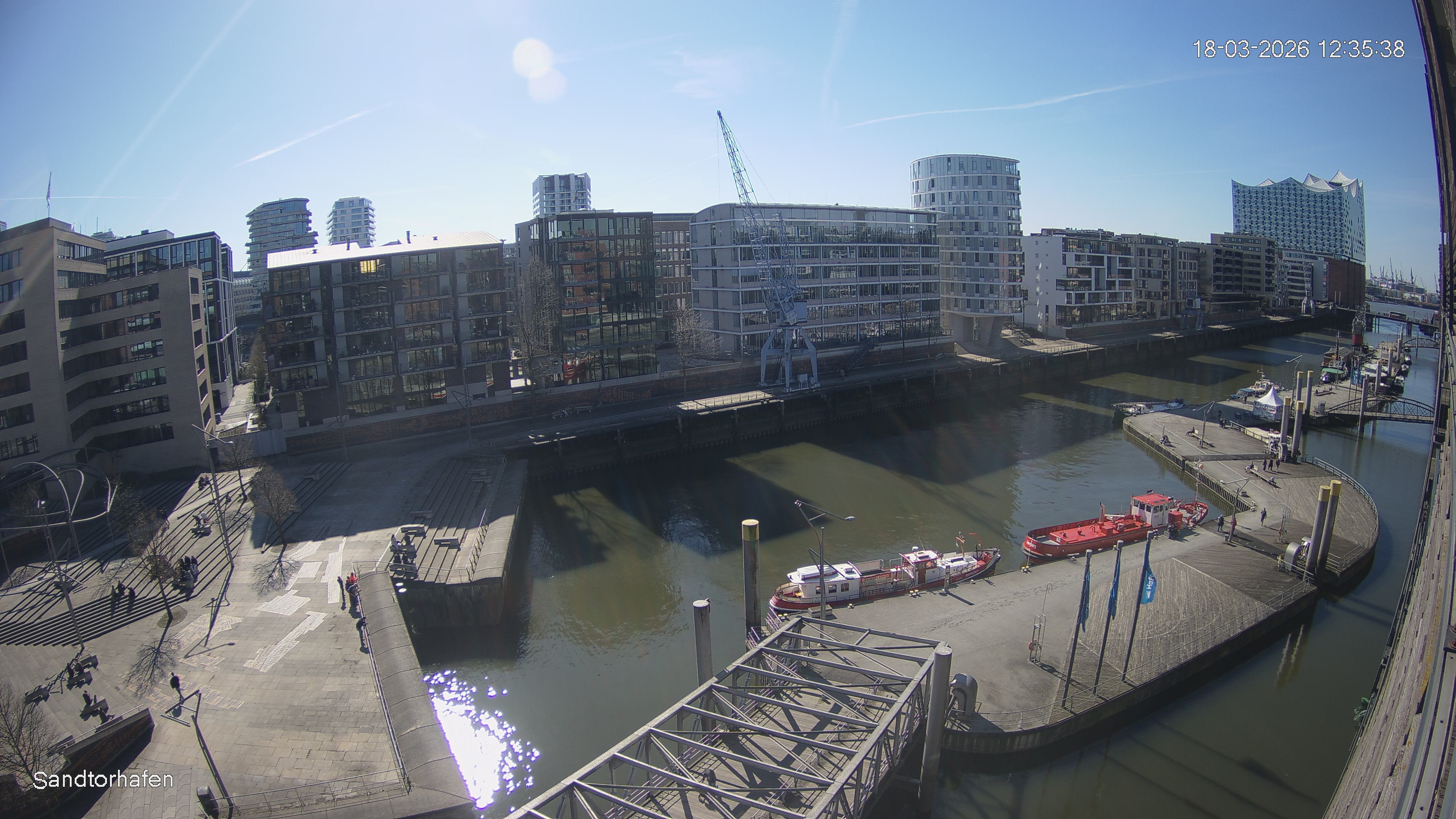 Archiv Foto Webcam Hamburg: HafenCity und Elbphilharmonie