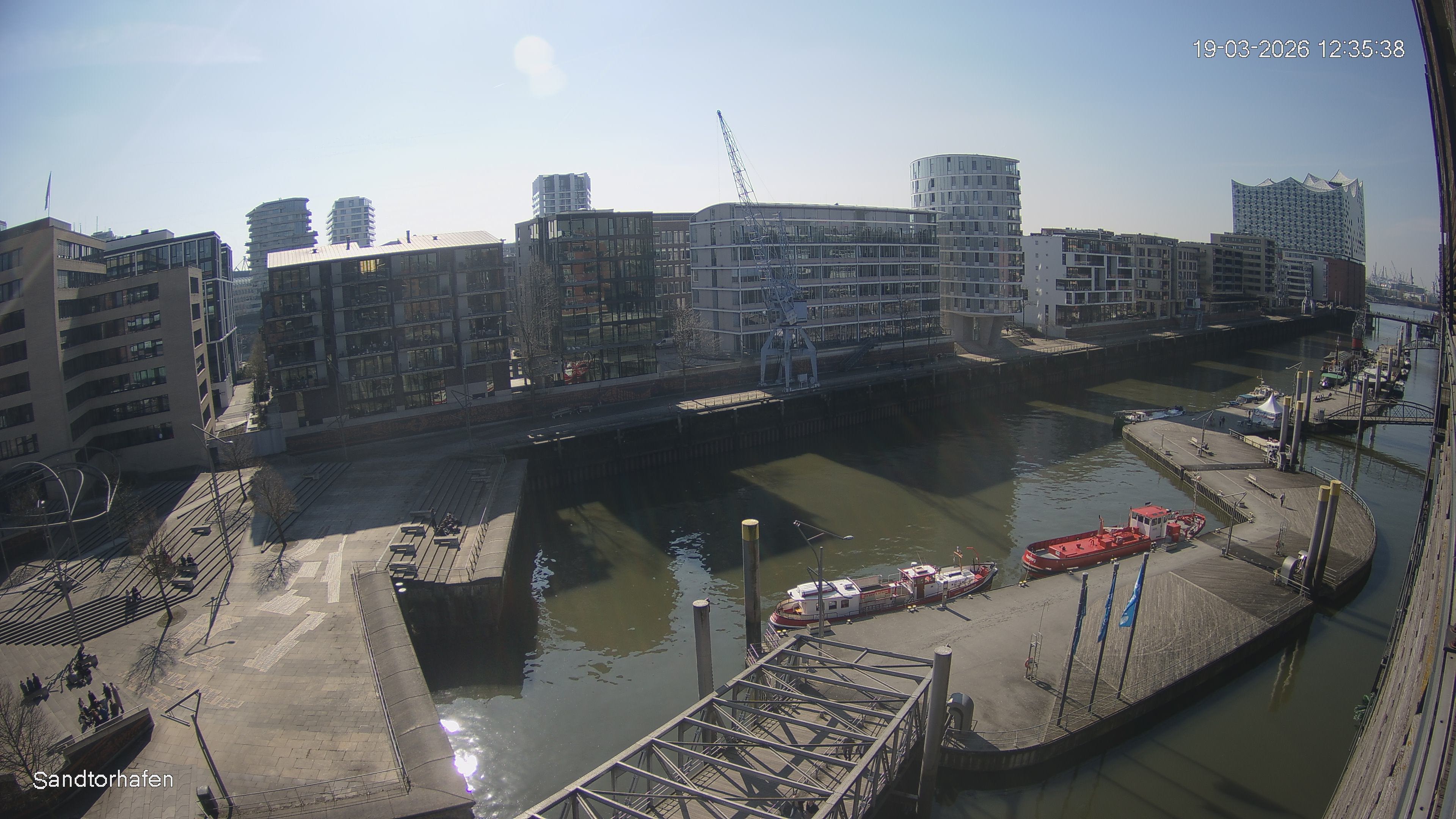 Archiv Foto Webcam Hamburg: HafenCity und Elbphilharmonie