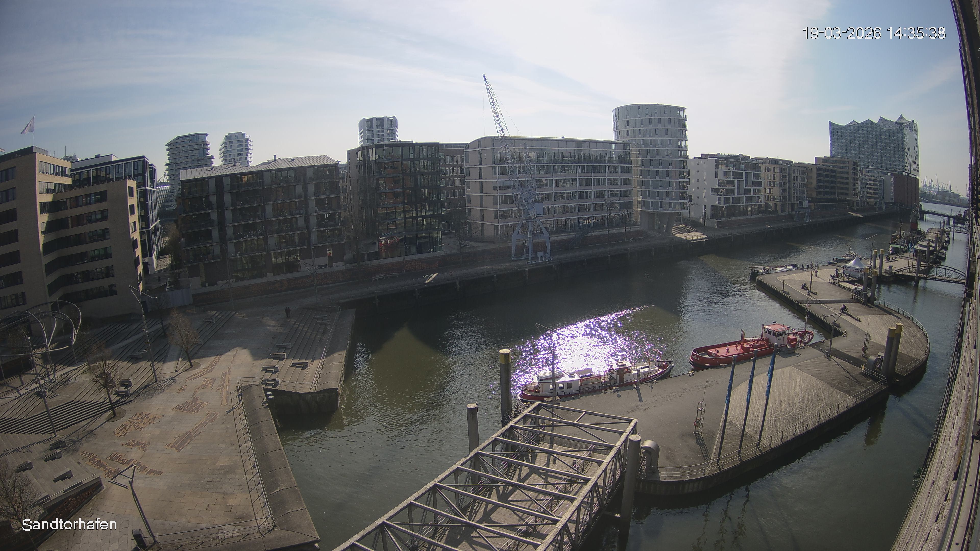 Archiv Foto Webcam Hamburg: HafenCity und Elbphilharmonie