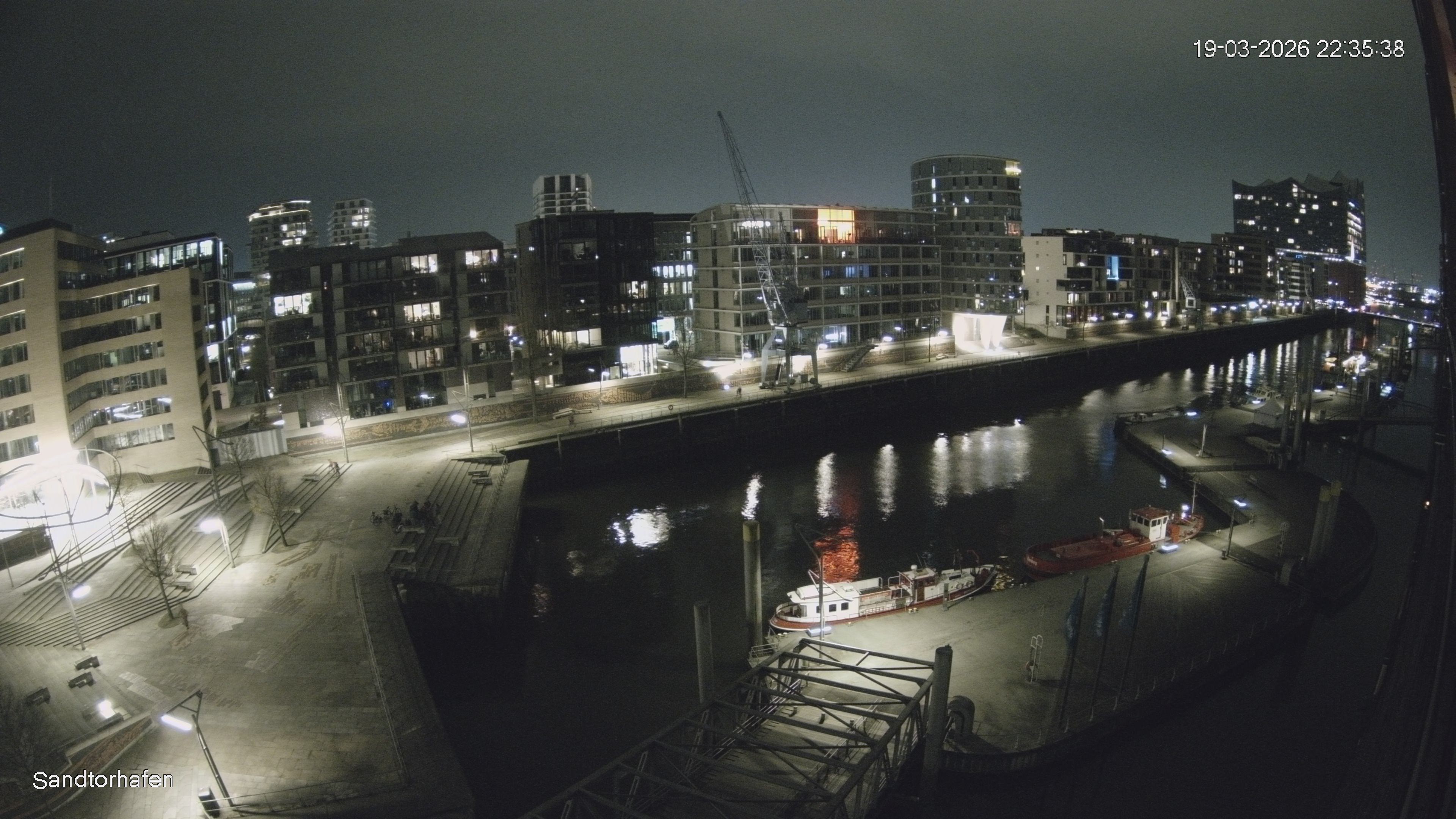 Archiv Foto Webcam Hamburg: HafenCity und Elbphilharmonie