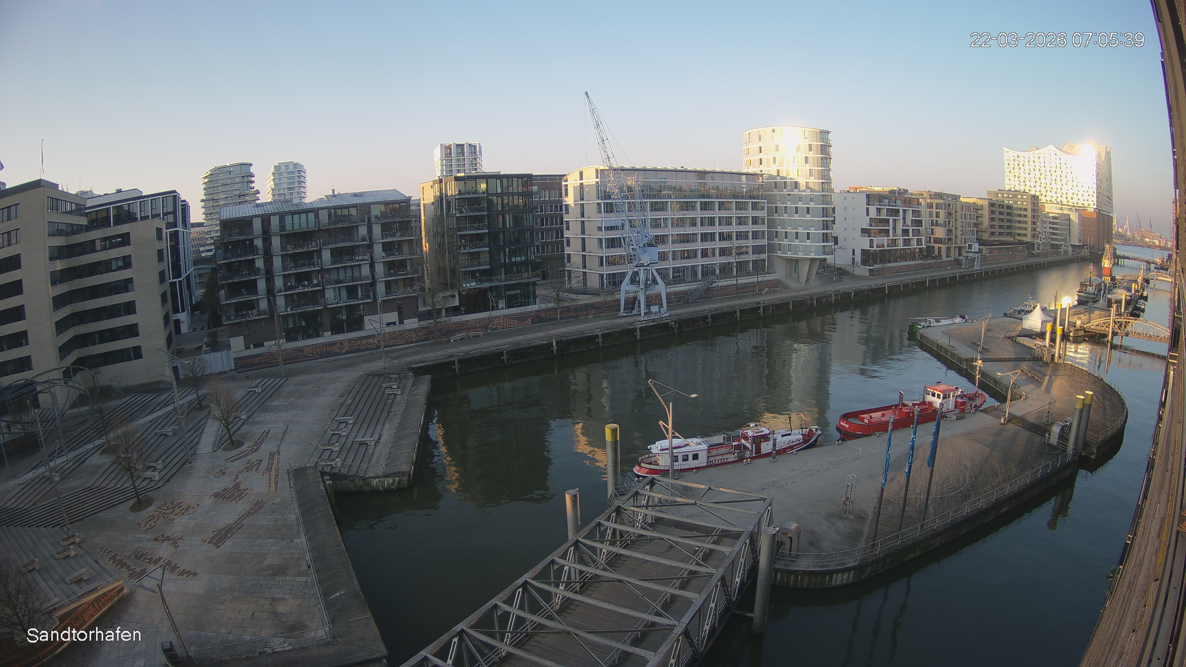 Archiv Foto Webcam Hamburg: HafenCity und Elbphilharmonie