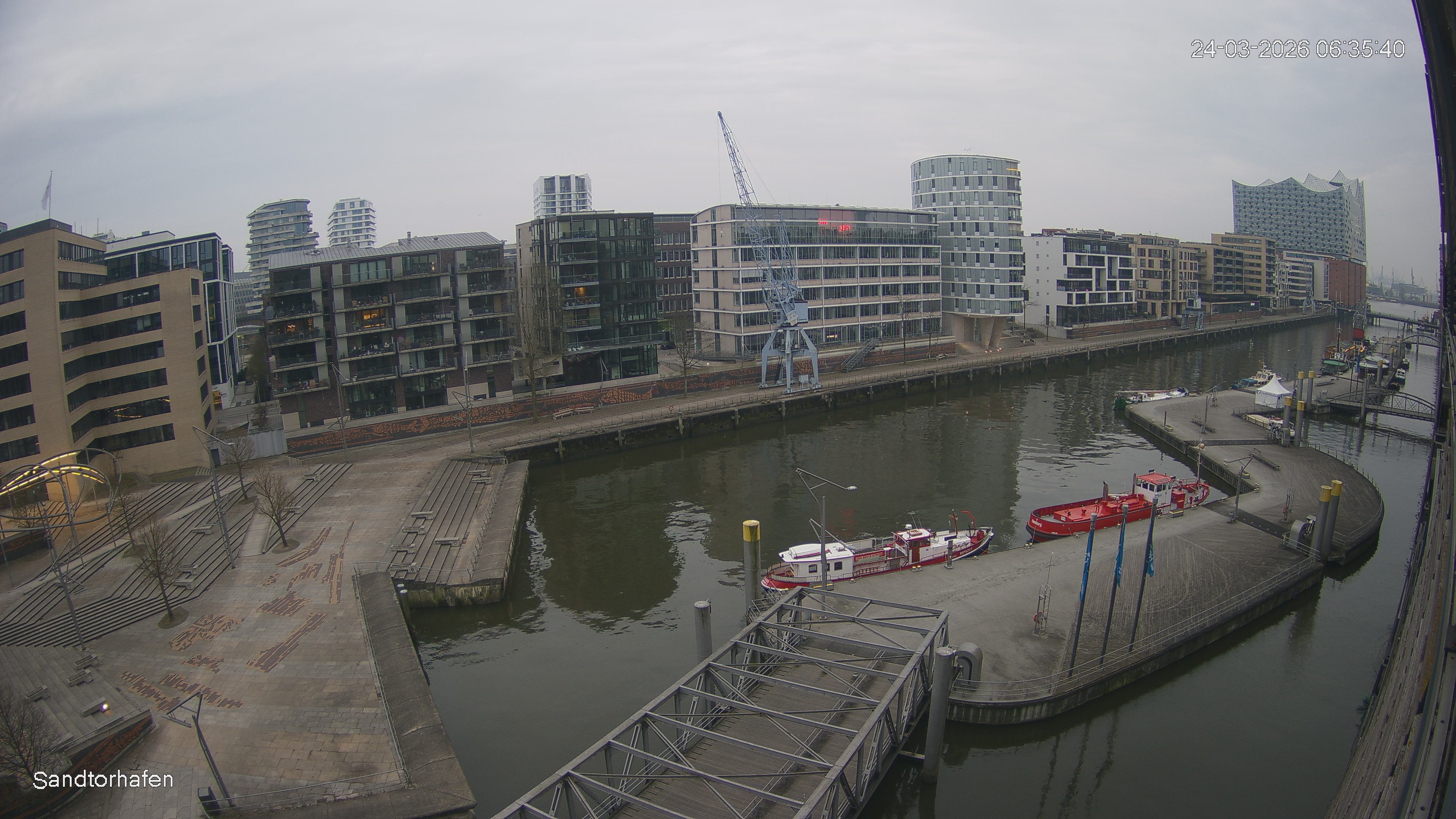 Archiv Foto Webcam Hamburg: HafenCity und Elbphilharmonie