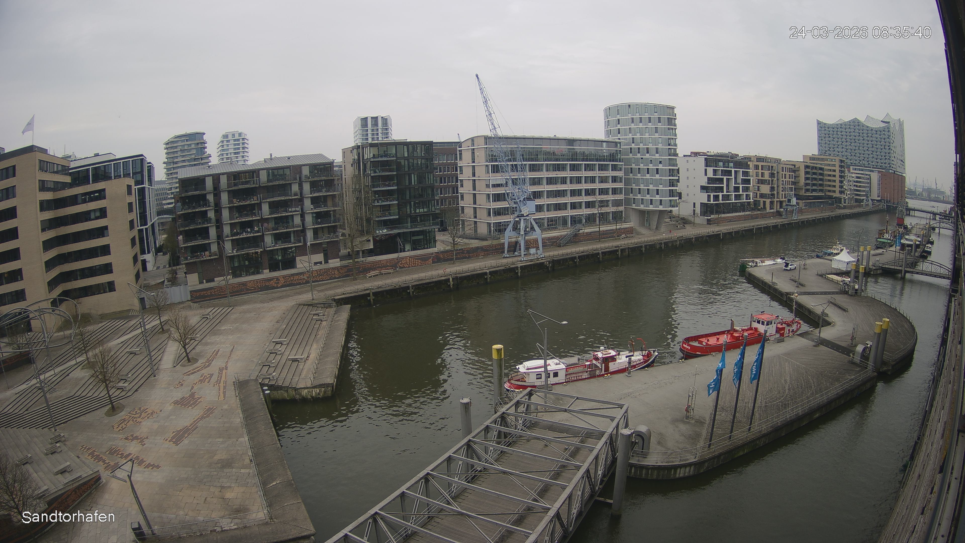 Archiv Foto Webcam Hamburg: HafenCity und Elbphilharmonie
