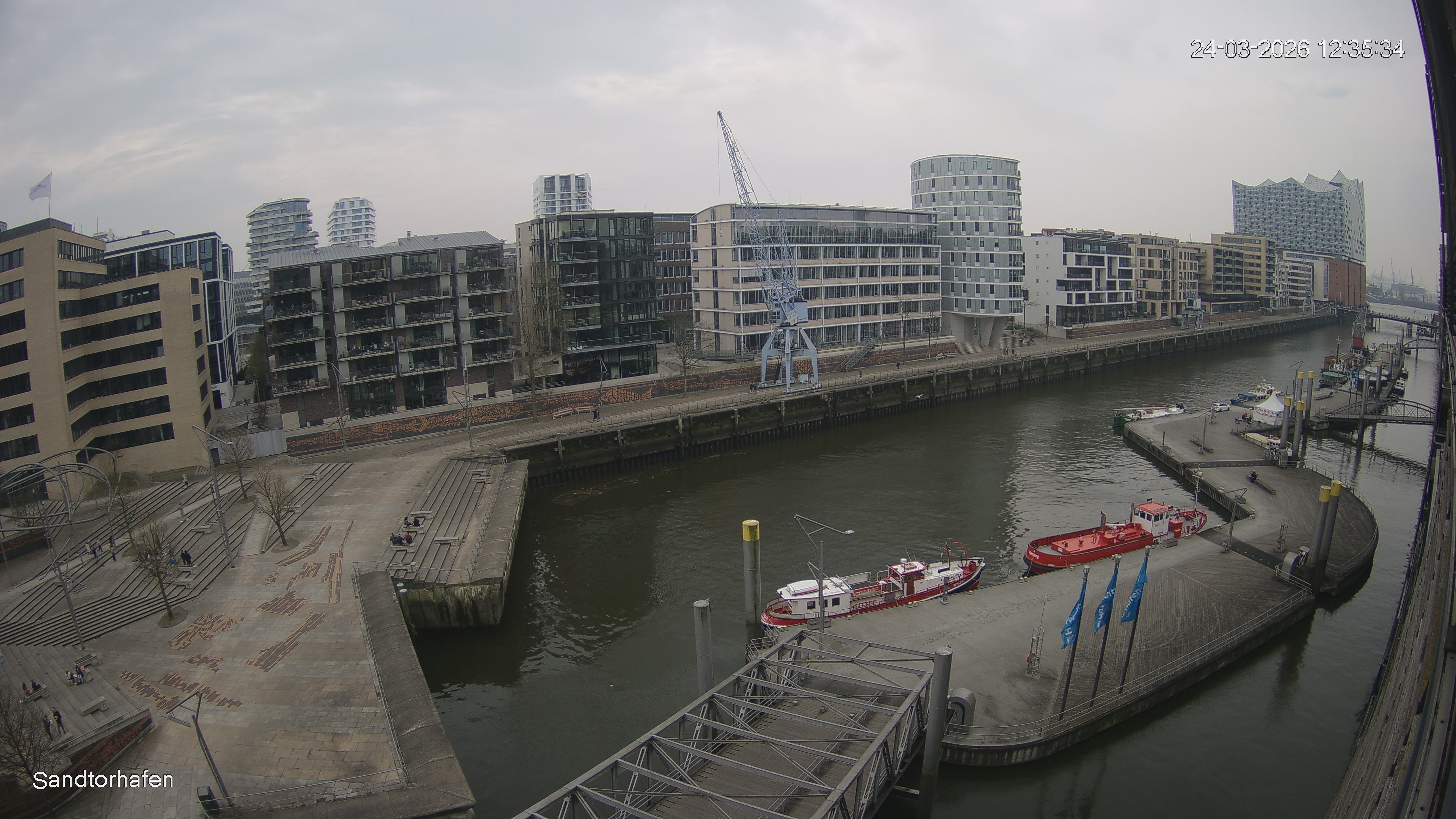 Archiv Foto Webcam Hamburg: HafenCity und Elbphilharmonie
