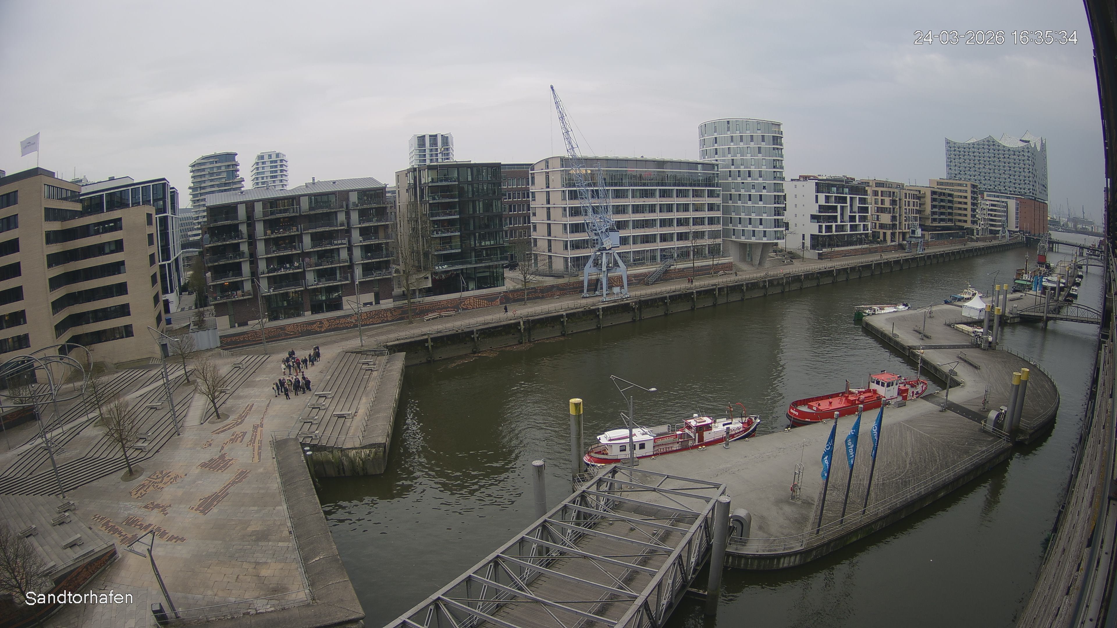 Archiv Foto Webcam Hamburg: HafenCity und Elbphilharmonie
