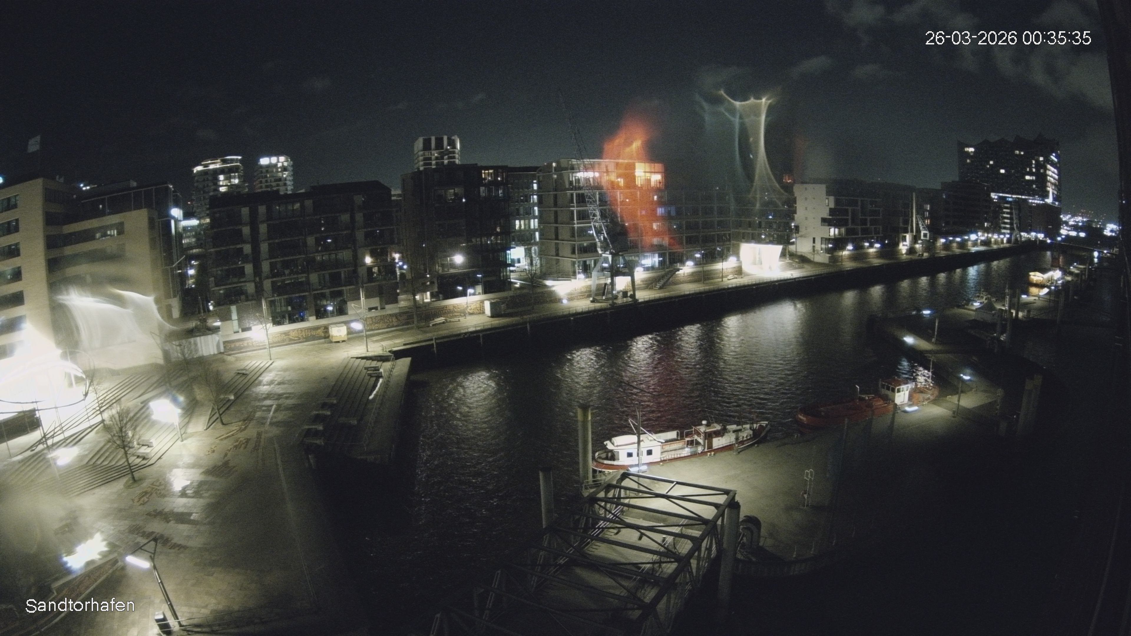 Archiv Foto Webcam Hamburg: HafenCity und Elbphilharmonie