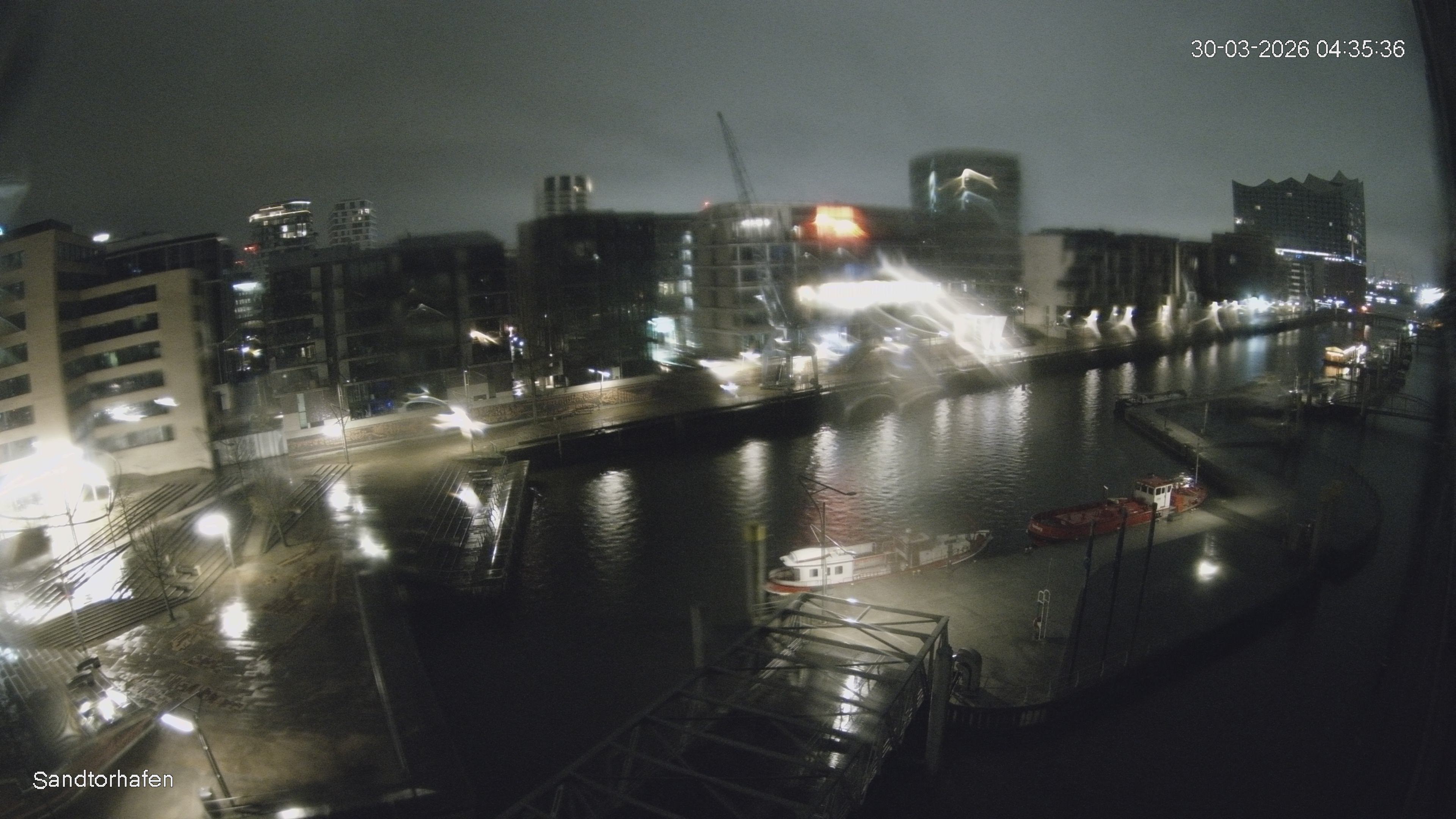Archiv Foto Webcam Hamburg: HafenCity und Elbphilharmonie