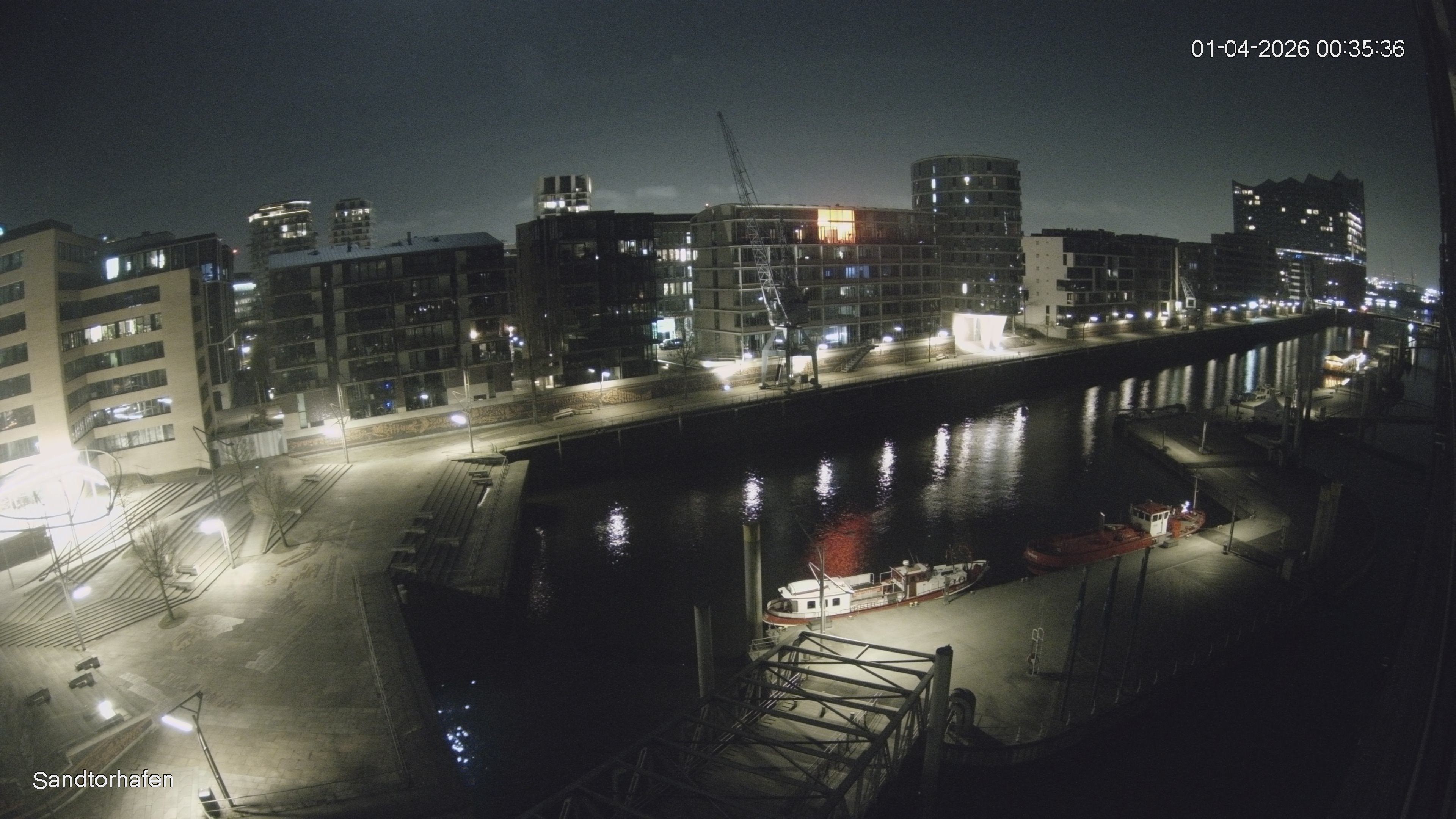 Archiv Foto Webcam Hamburg: HafenCity und Elbphilharmonie