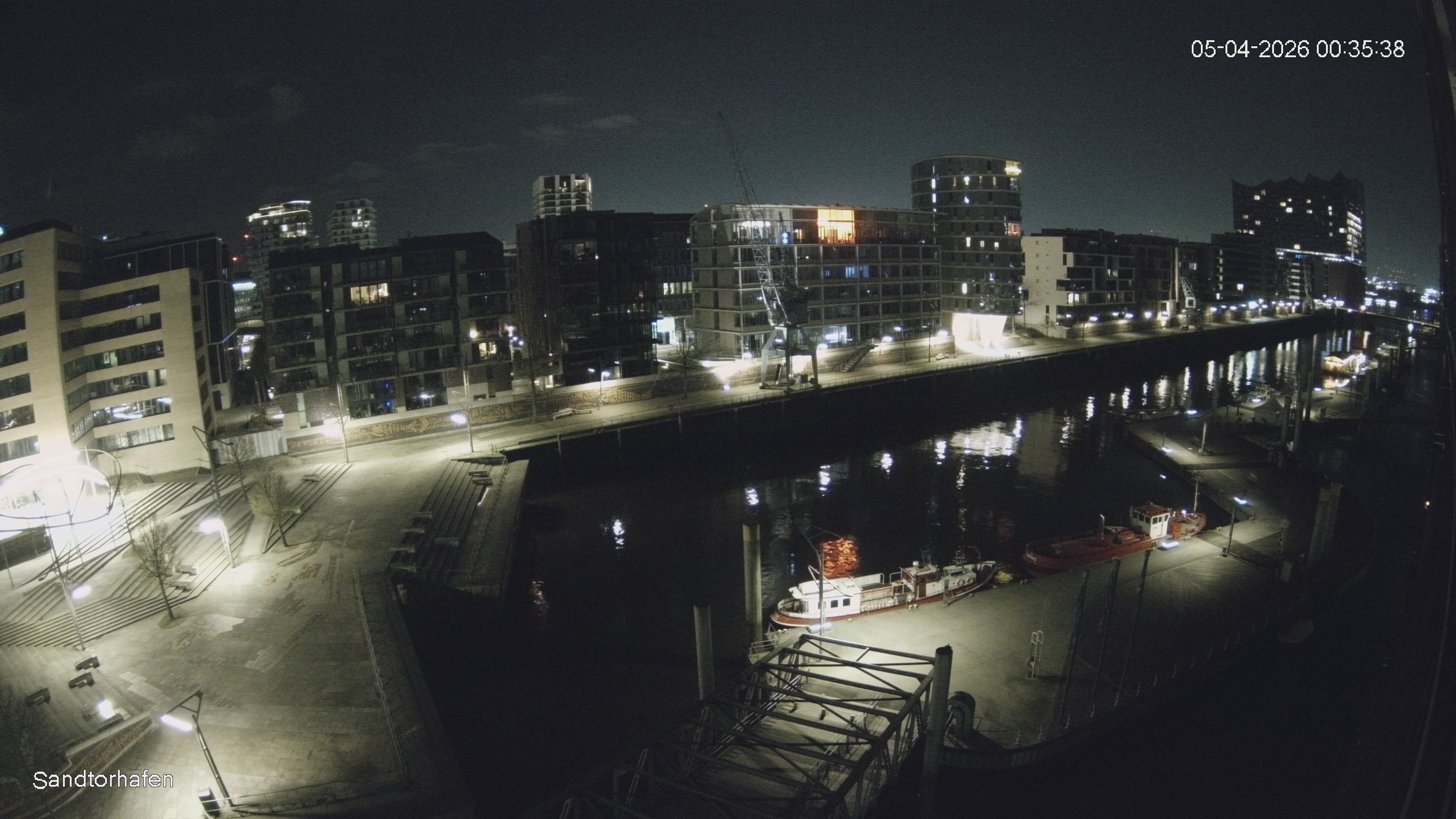 Archiv Foto Webcam Hamburg: HafenCity und Elbphilharmonie