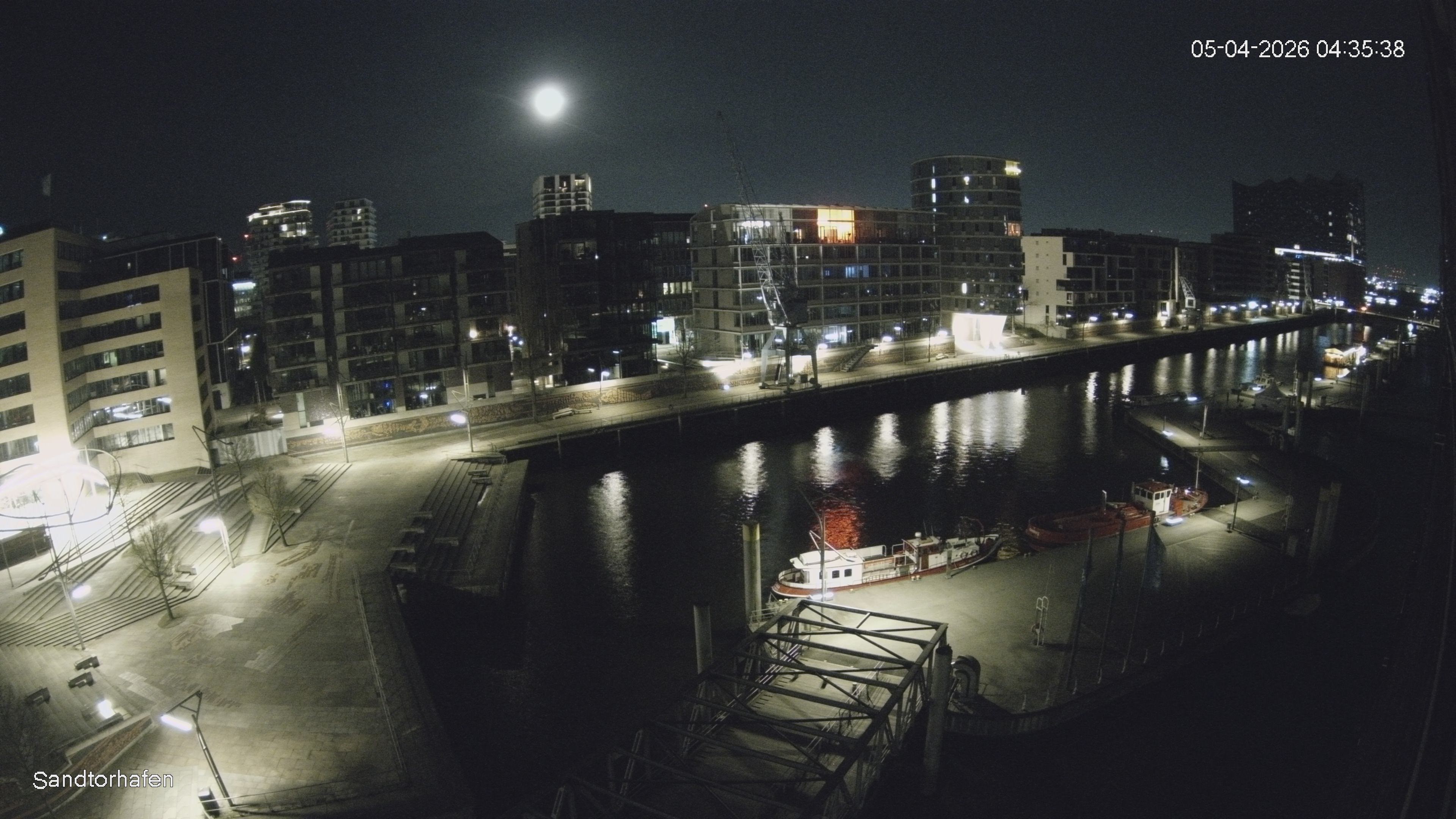 Archiv Foto Webcam Hamburg: HafenCity und Elbphilharmonie