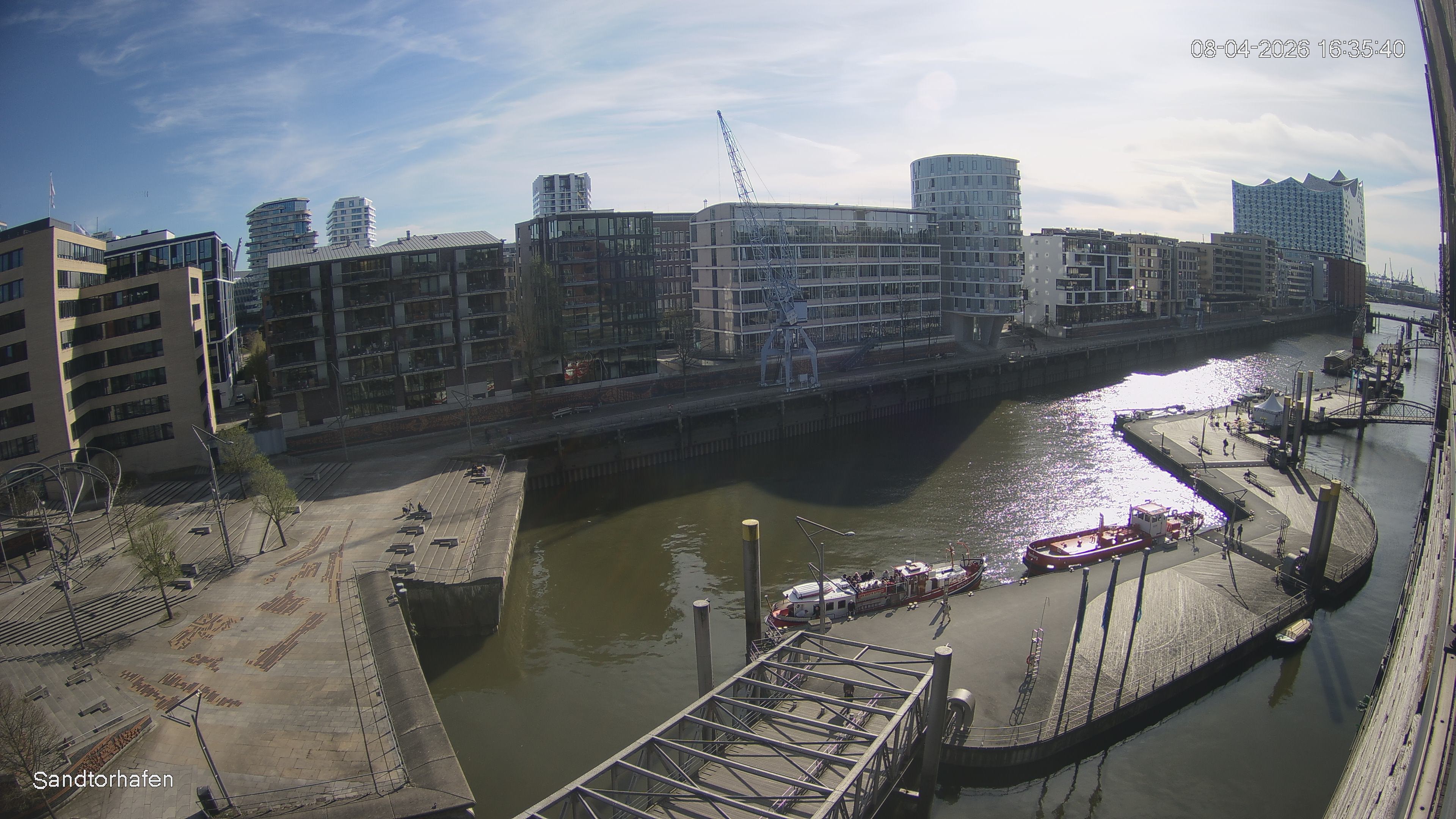 Archiv Foto Webcam Hamburg: HafenCity und Elbphilharmonie
