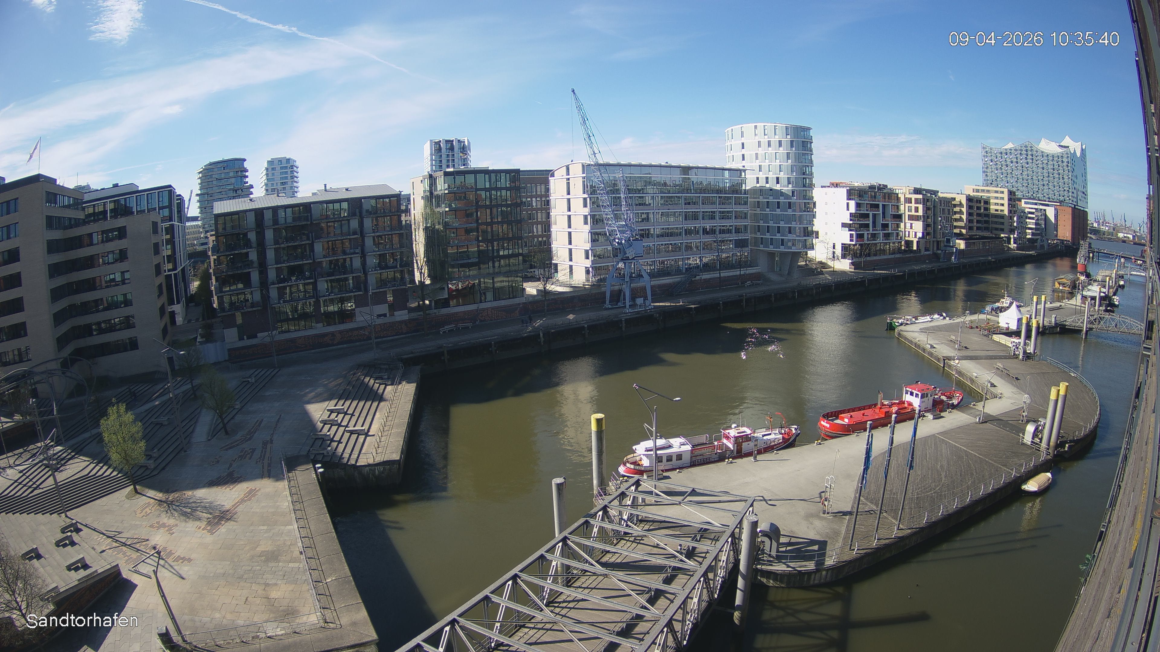 Archived image Webcam Harbour Hall Hamburg