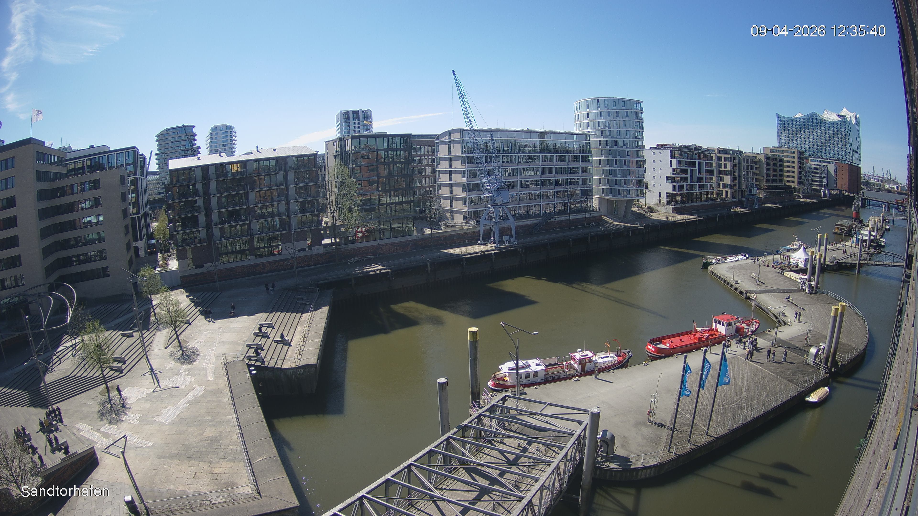 Archiv Foto Webcam Hamburg: HafenCity und Elbphilharmonie