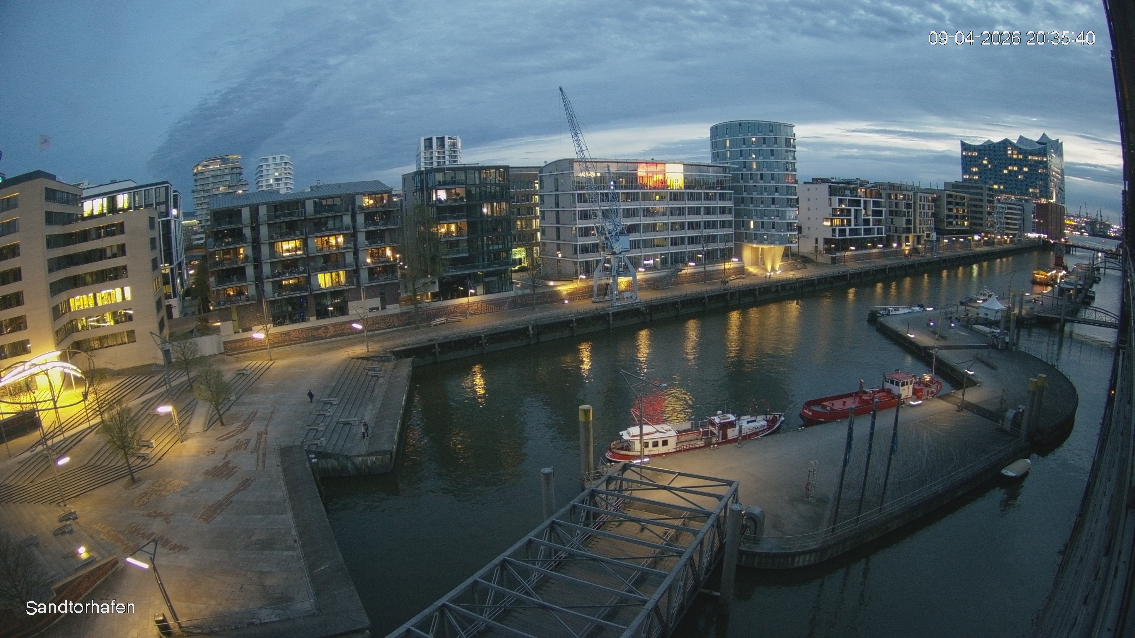 Archived image Webcam Harbour Hall Hamburg