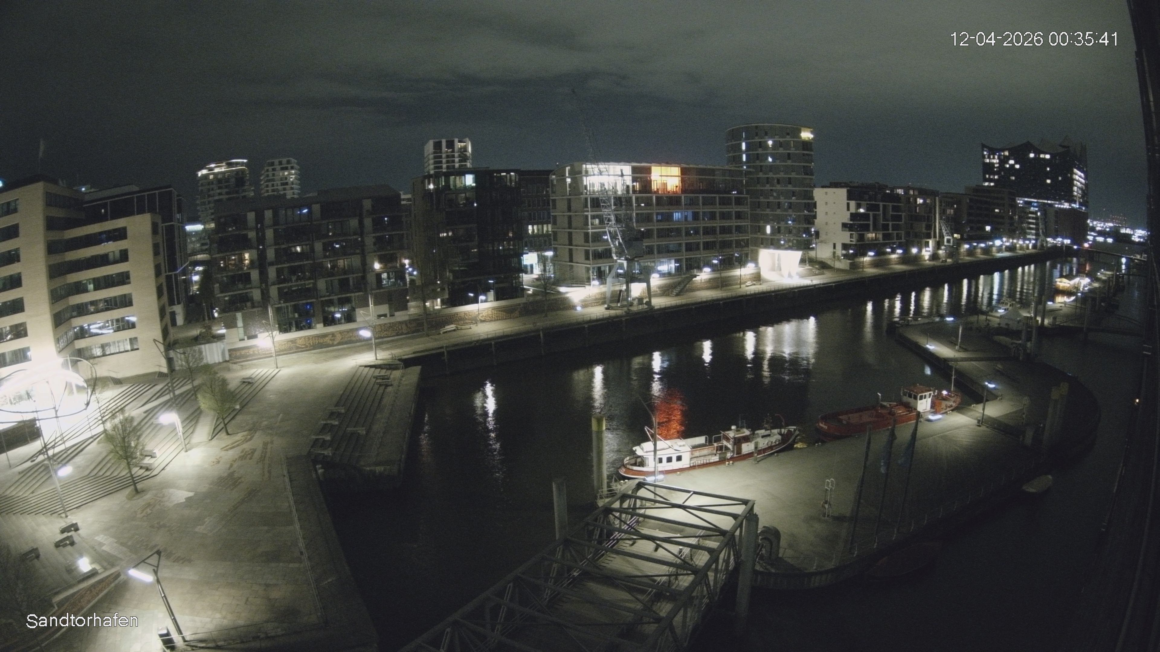 Archiv Foto Webcam Hamburg: HafenCity und Elbphilharmonie