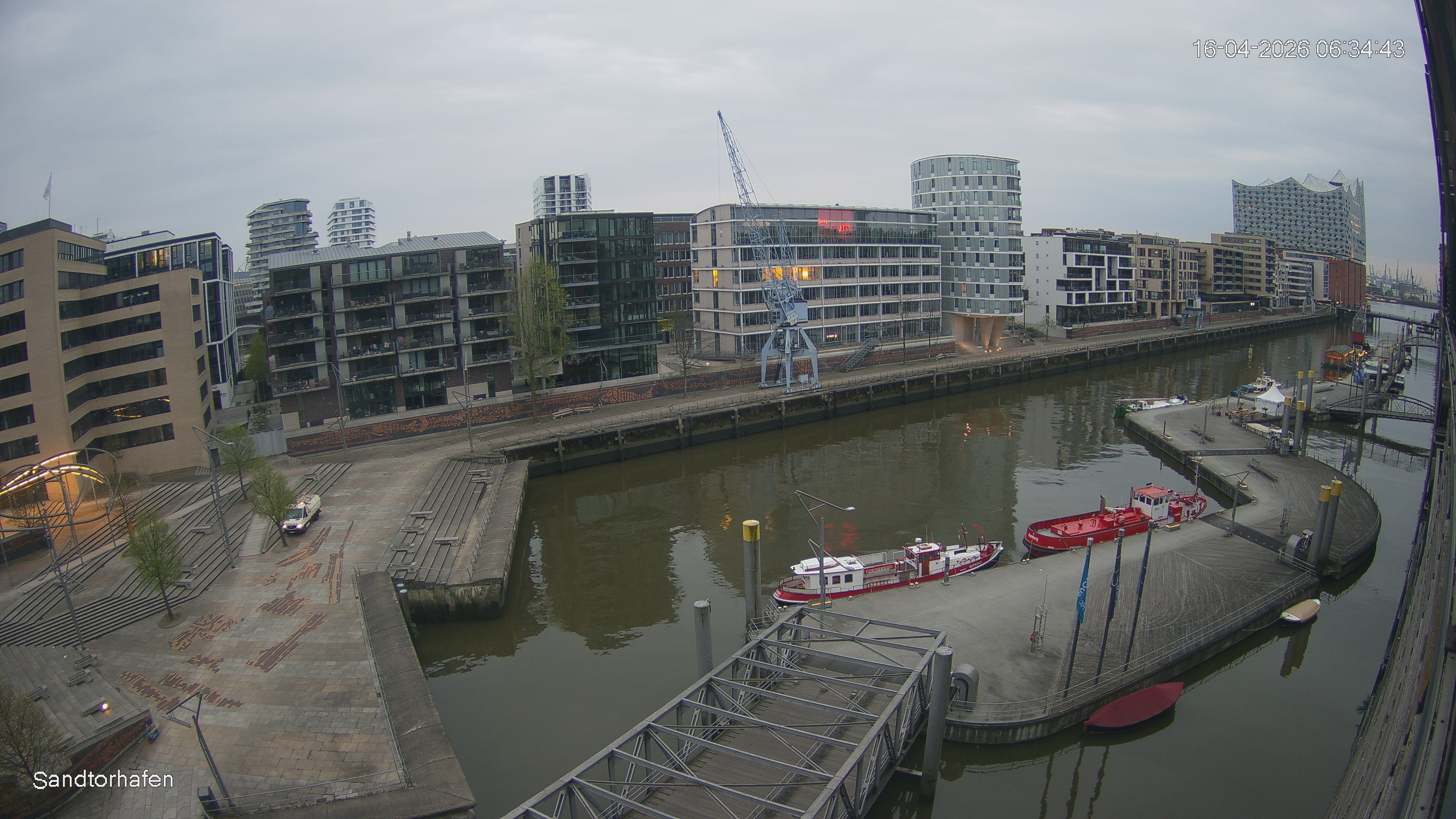 Archiv Foto Webcam Hamburg: HafenCity und Elbphilharmonie